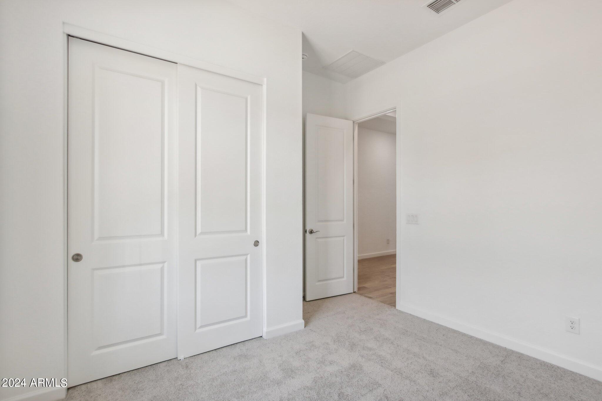 22682 E ROUNDUP Way