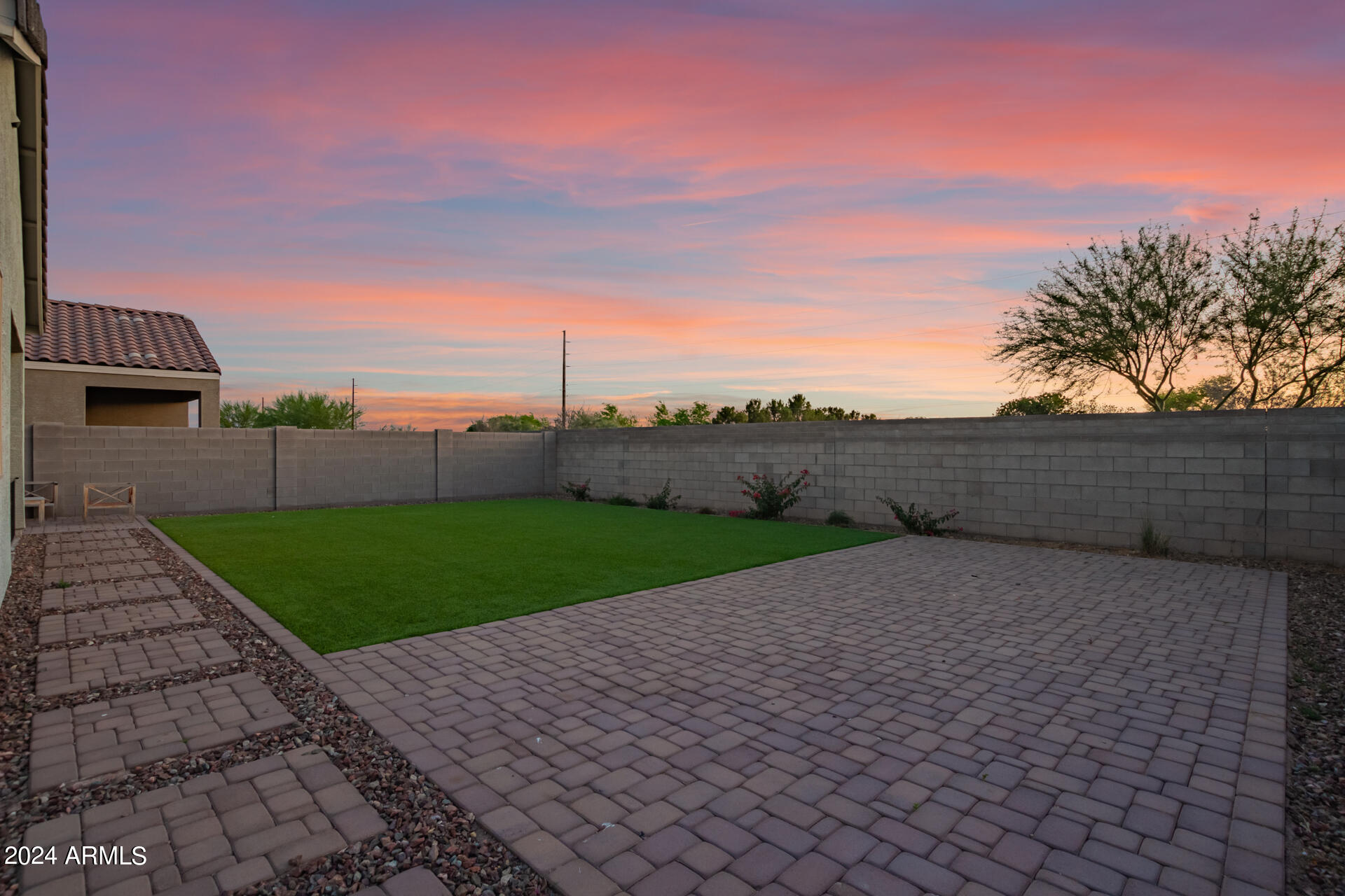 36988 N Addison Lane