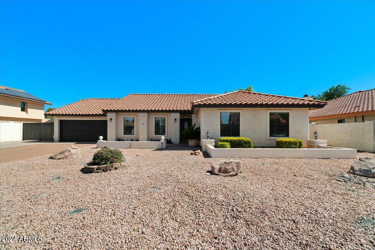 509 E MEADOWS Lane