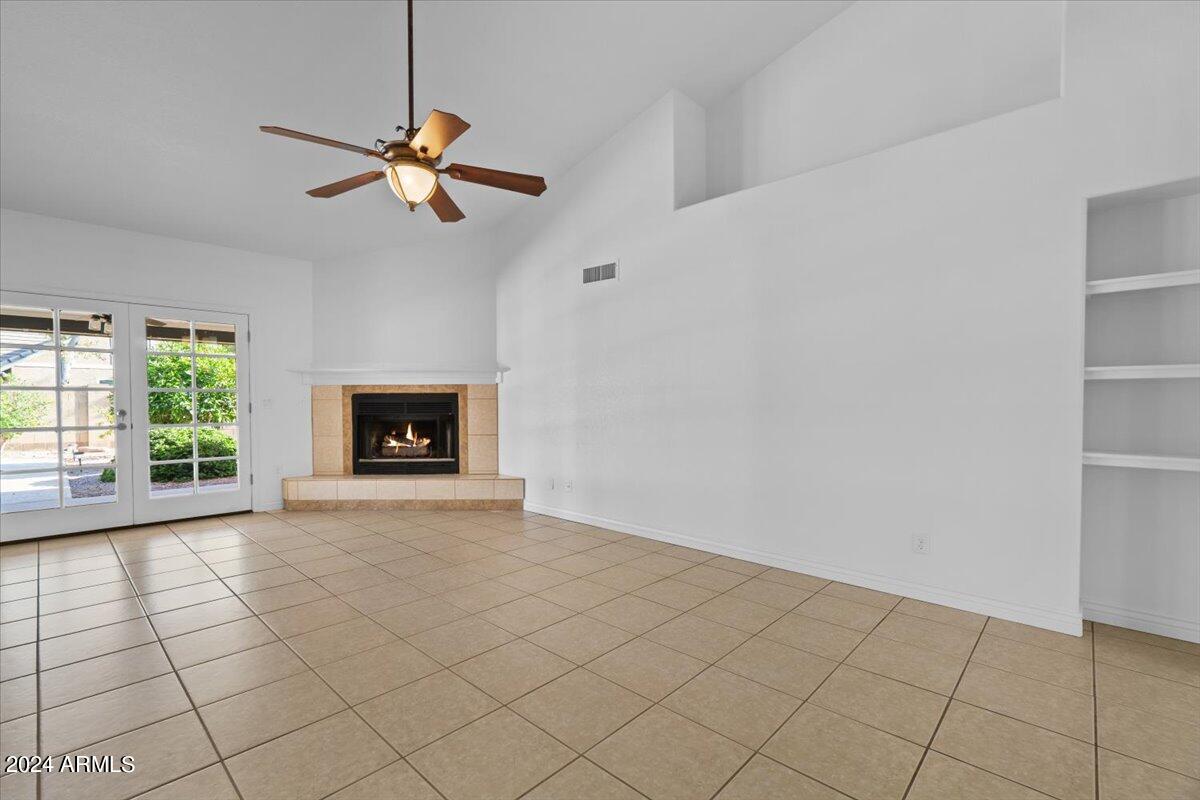 509 E MEADOWS Lane
