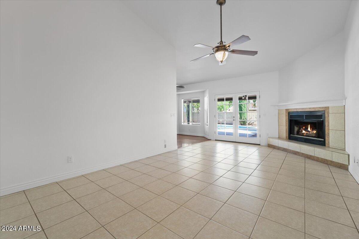 509 E MEADOWS Lane