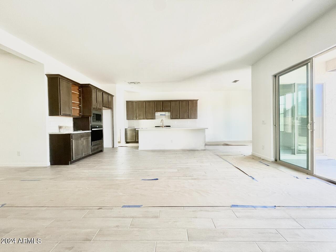 22690 E ROUNDUP Way