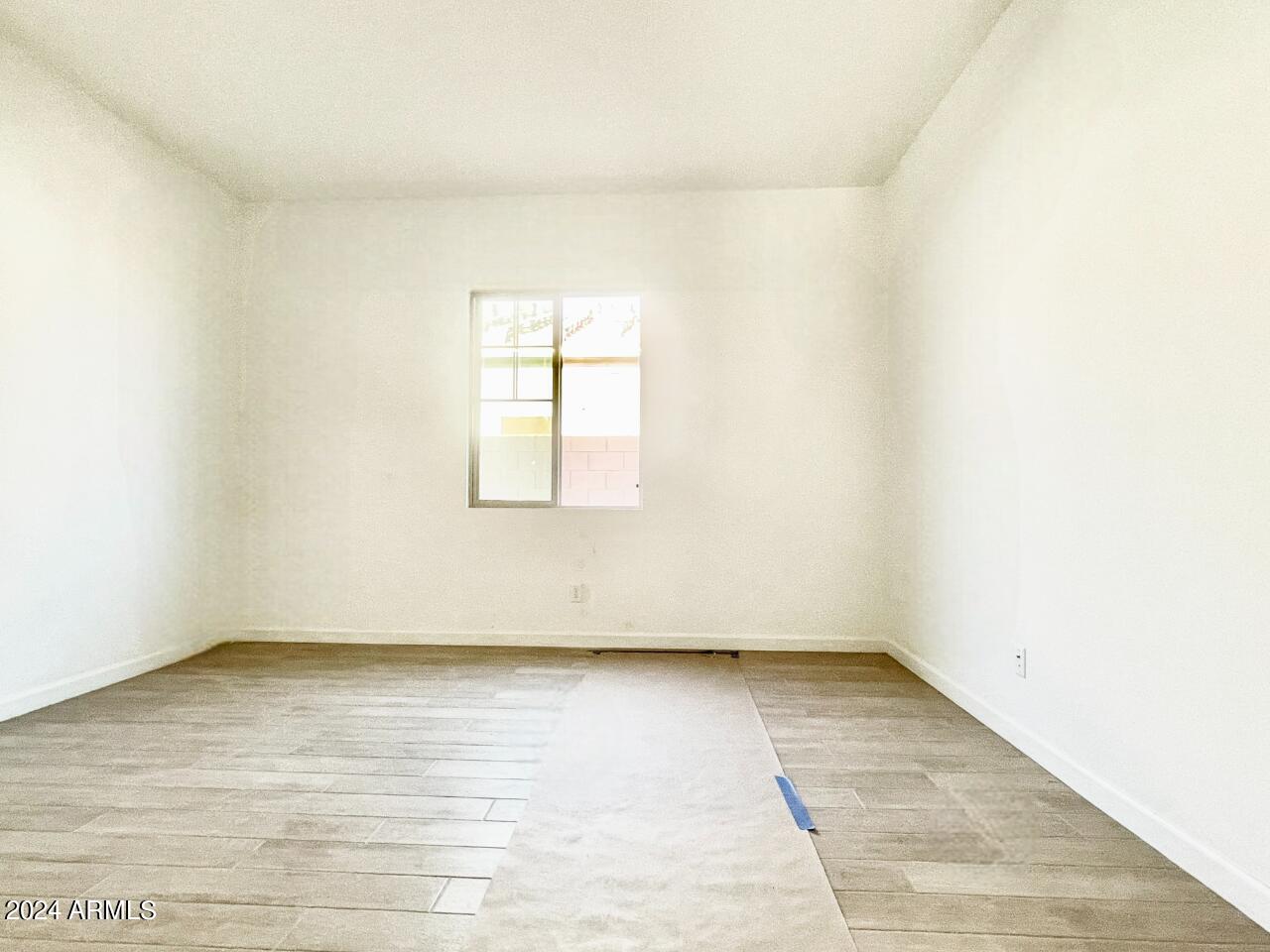 22690 E ROUNDUP Way
