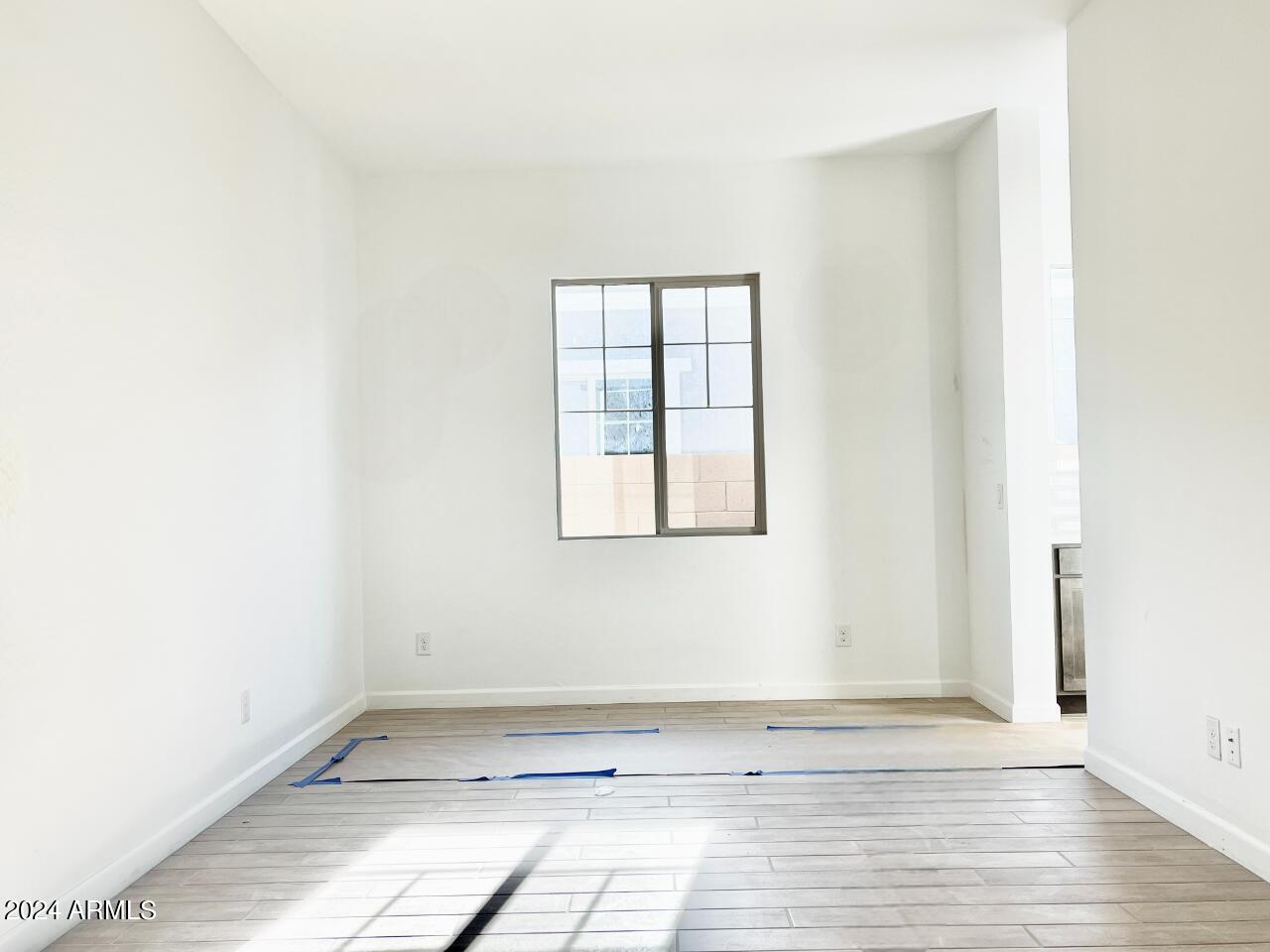 22690 E ROUNDUP Way