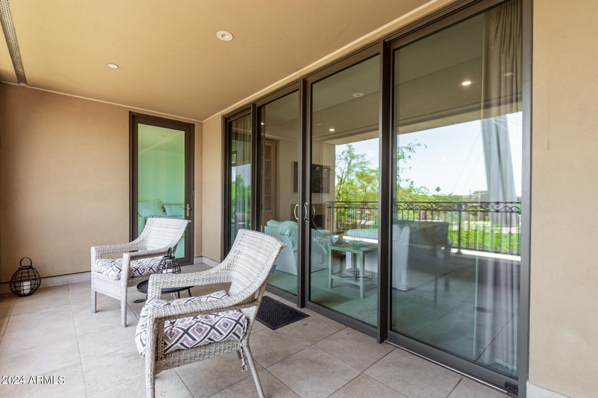 7181 E Camelback Road, 205