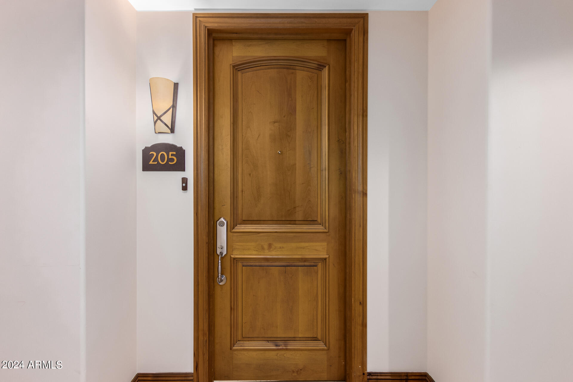 7181 E Camelback Road, 205