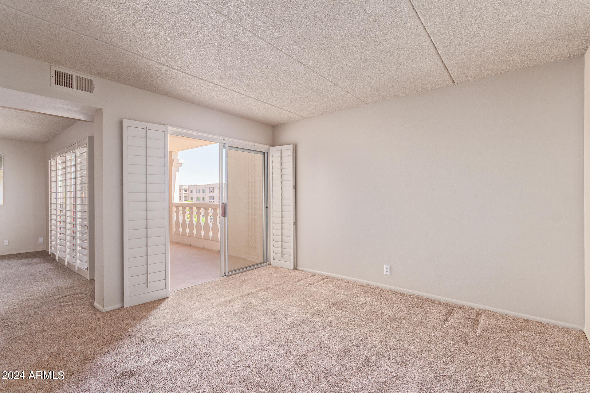 7830 E CAMELBACK Road, 512