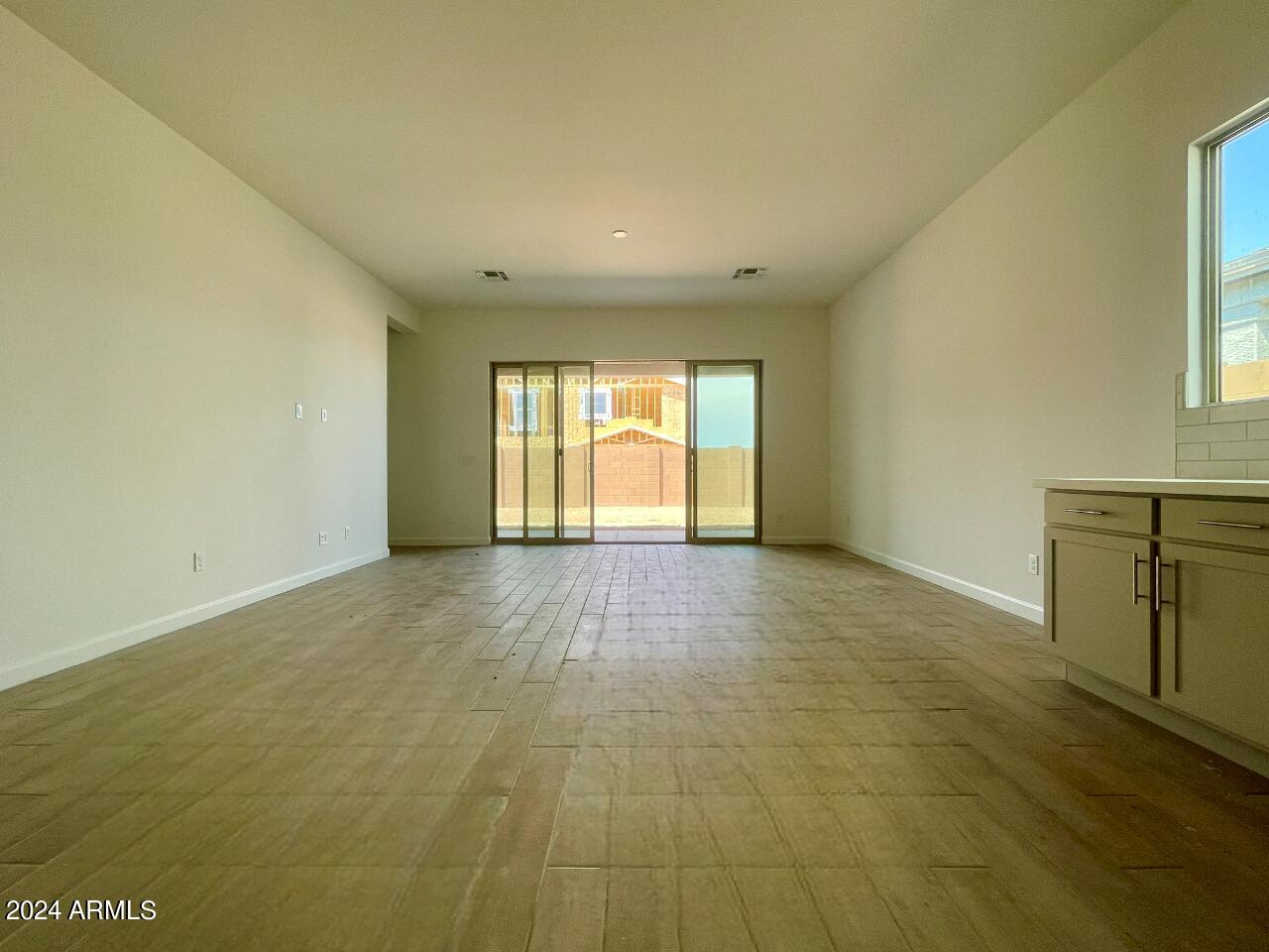 22698 E ROUNDUP Way