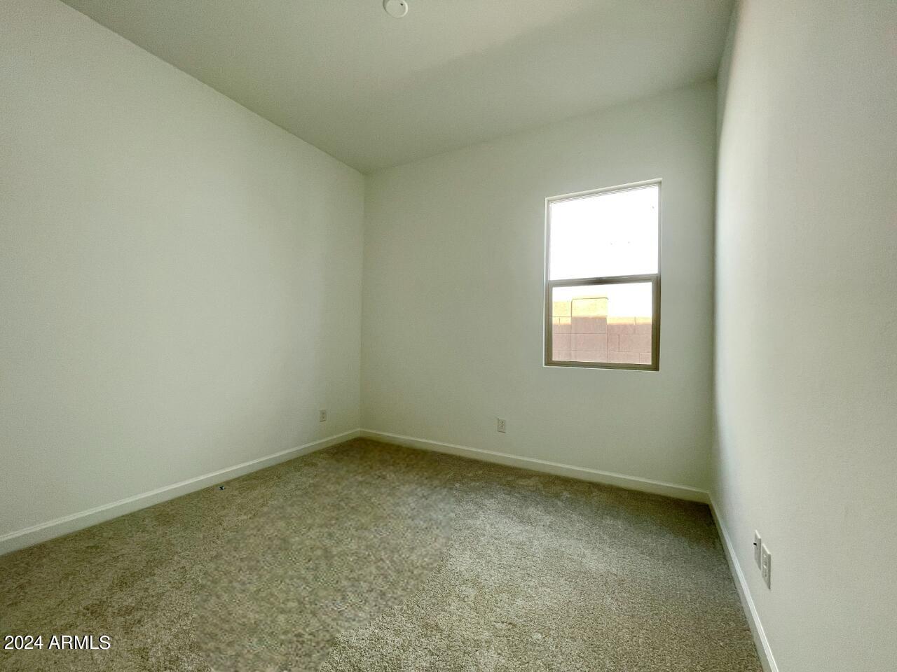 22698 E ROUNDUP Way
