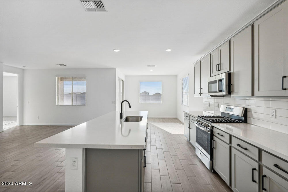 4183 E BROOK LYNN Place