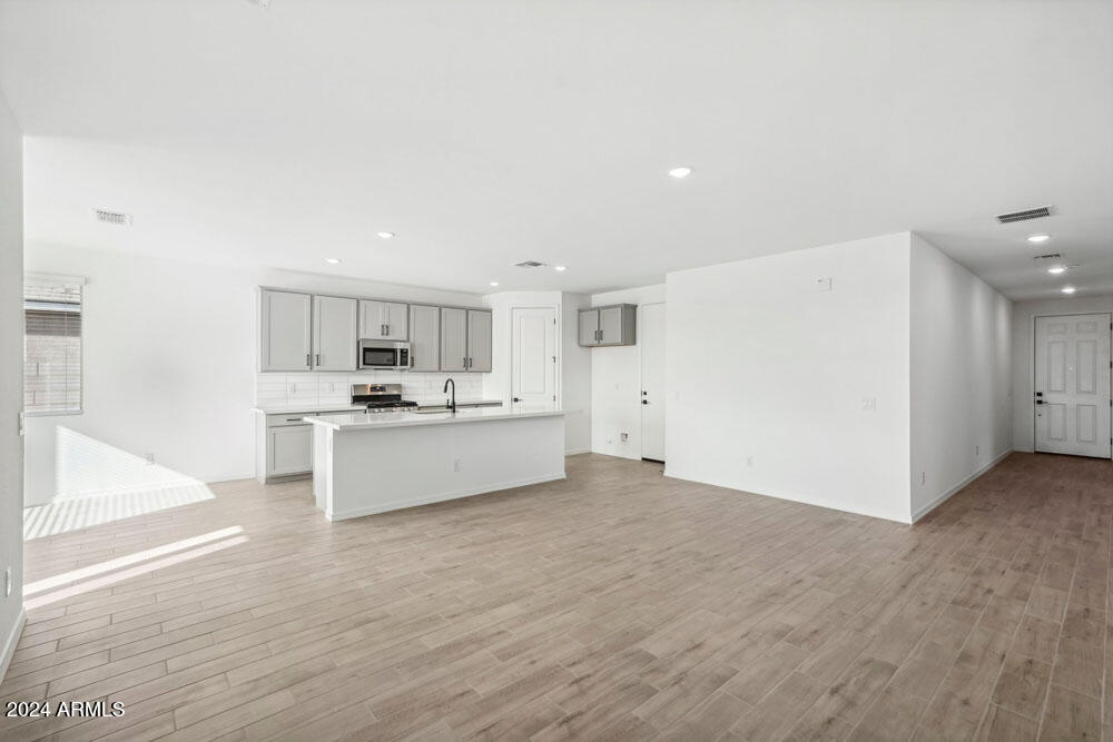 4183 E BROOK LYNN Place