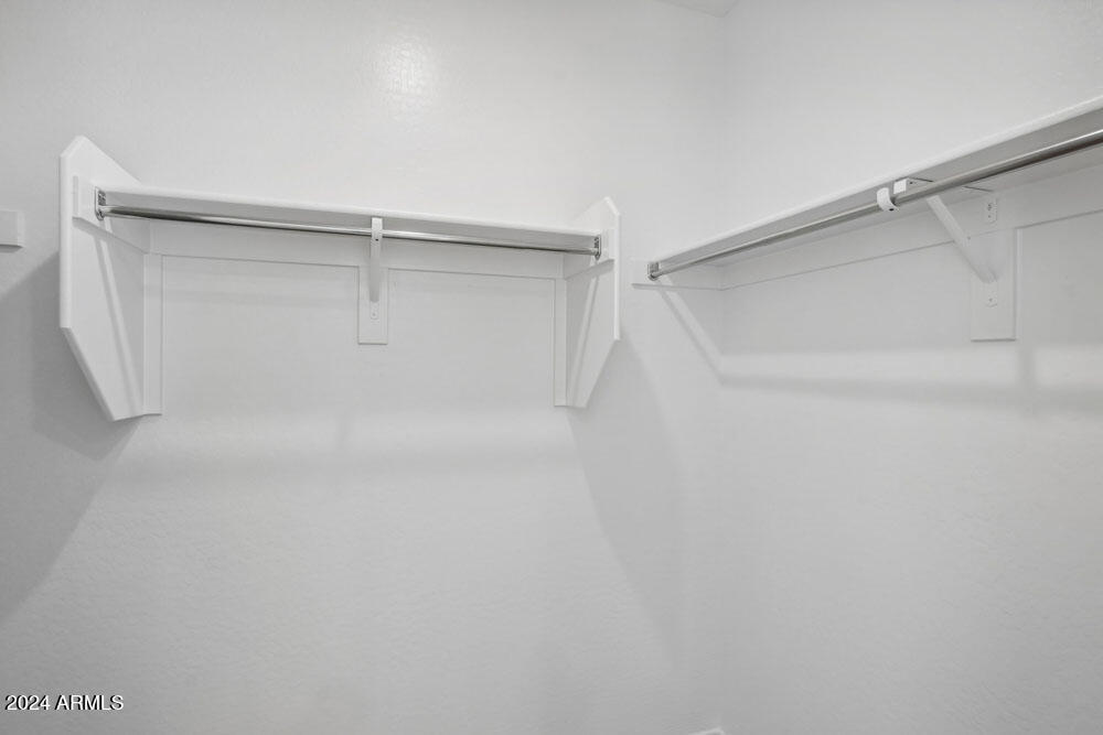 4183 E BROOK LYNN Place