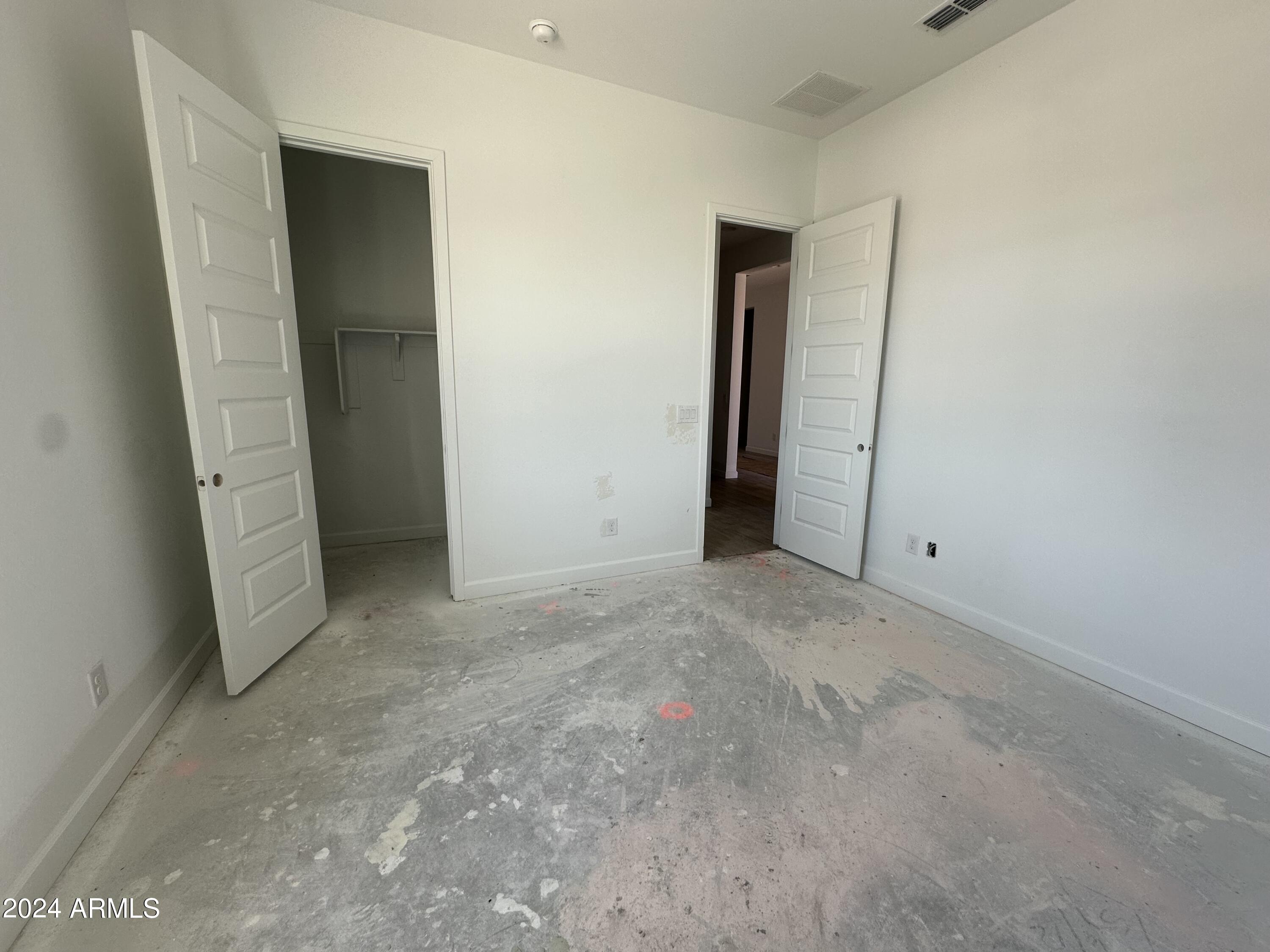 11523 E UTOPIA Avenue