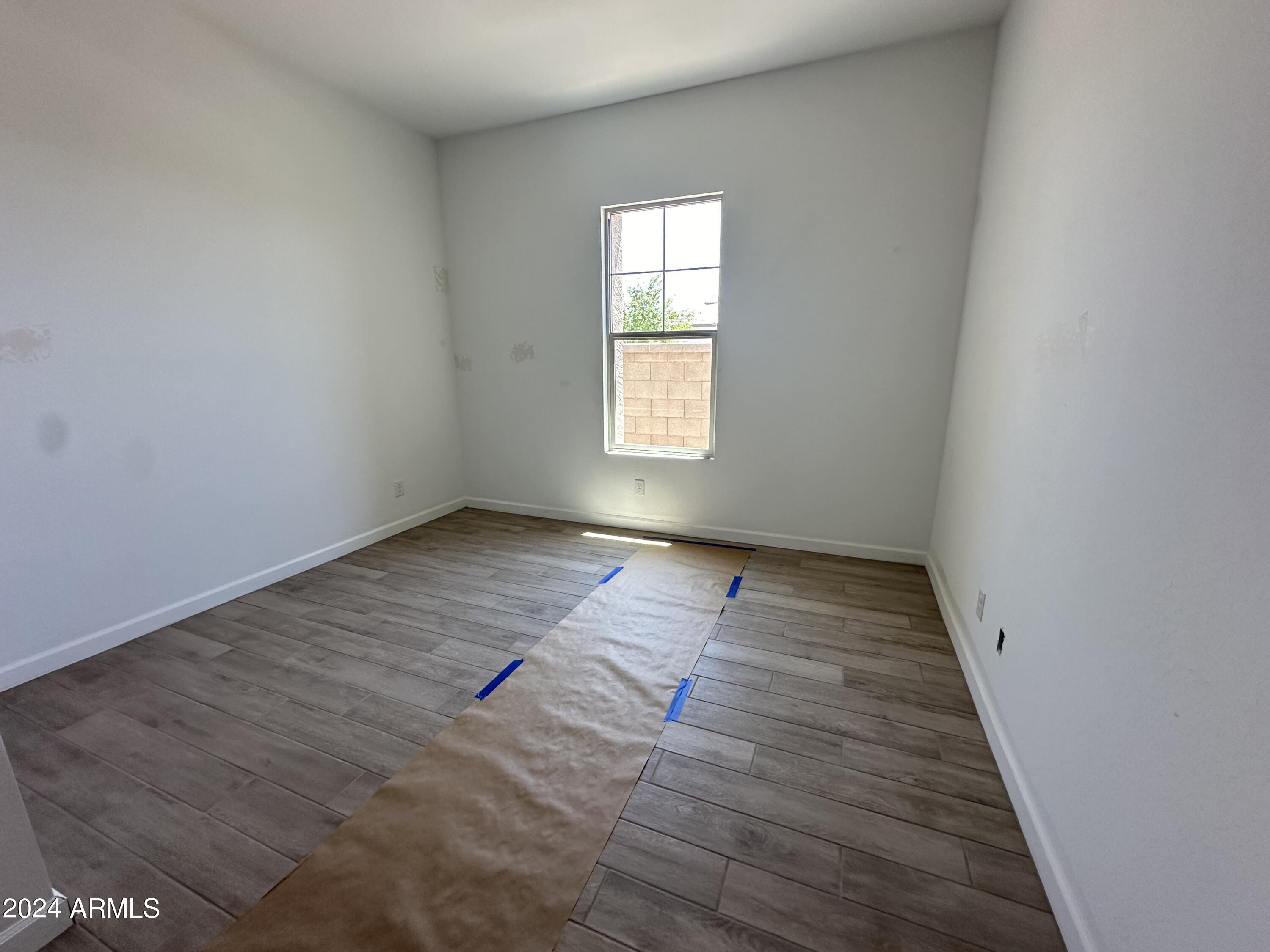 11523 E UTOPIA Avenue