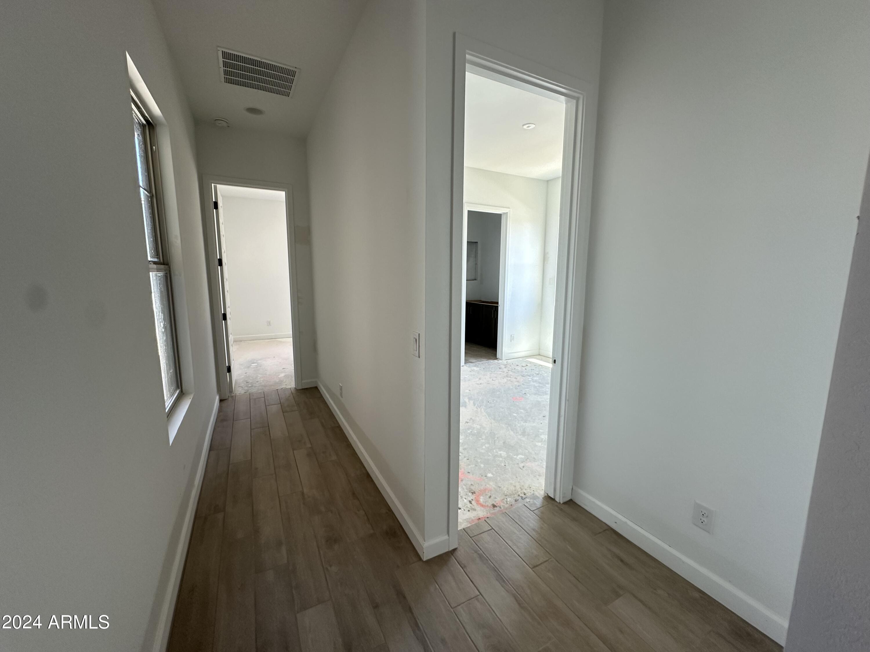 11523 E UTOPIA Avenue