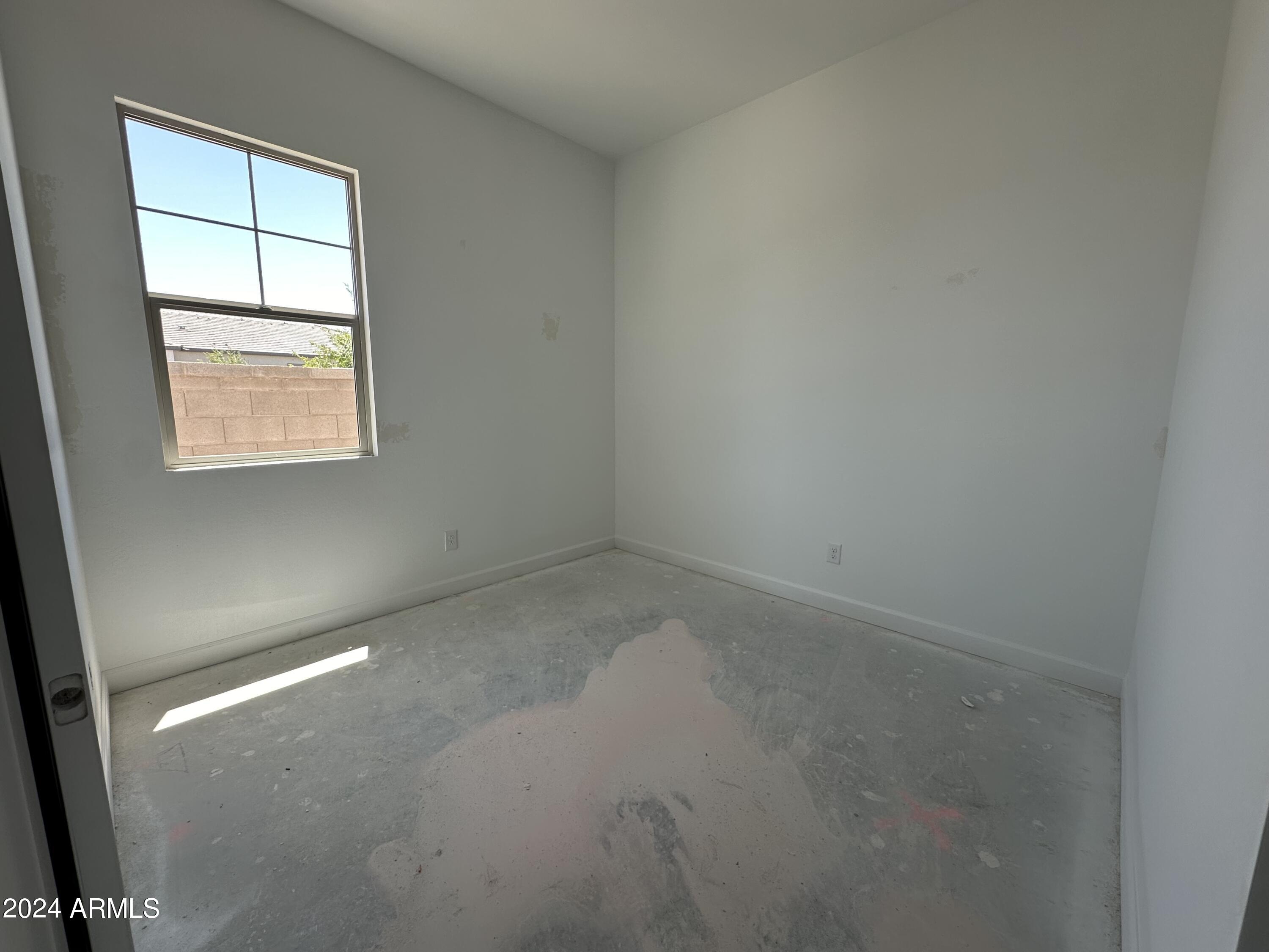 11523 E UTOPIA Avenue