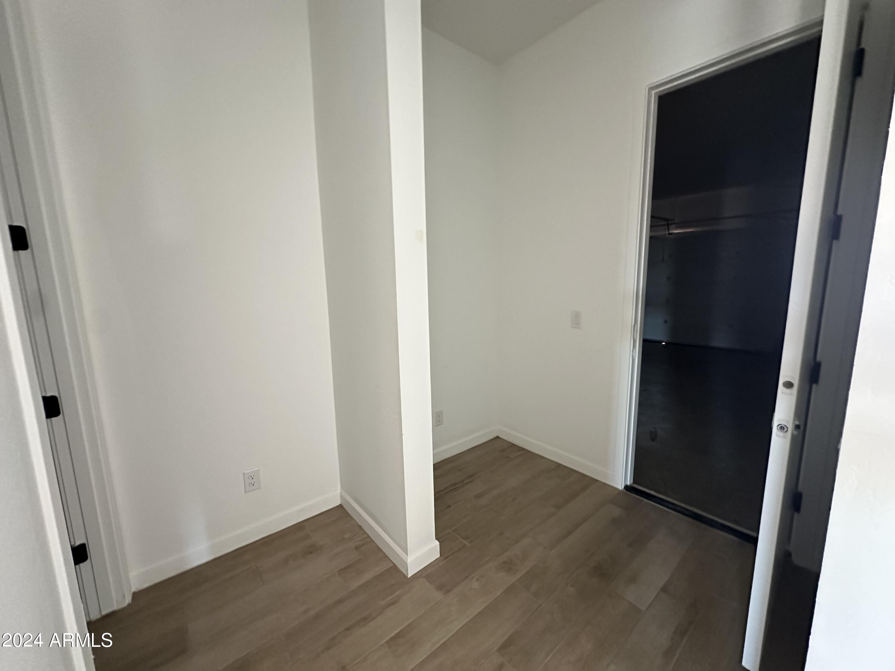 11523 E UTOPIA Avenue