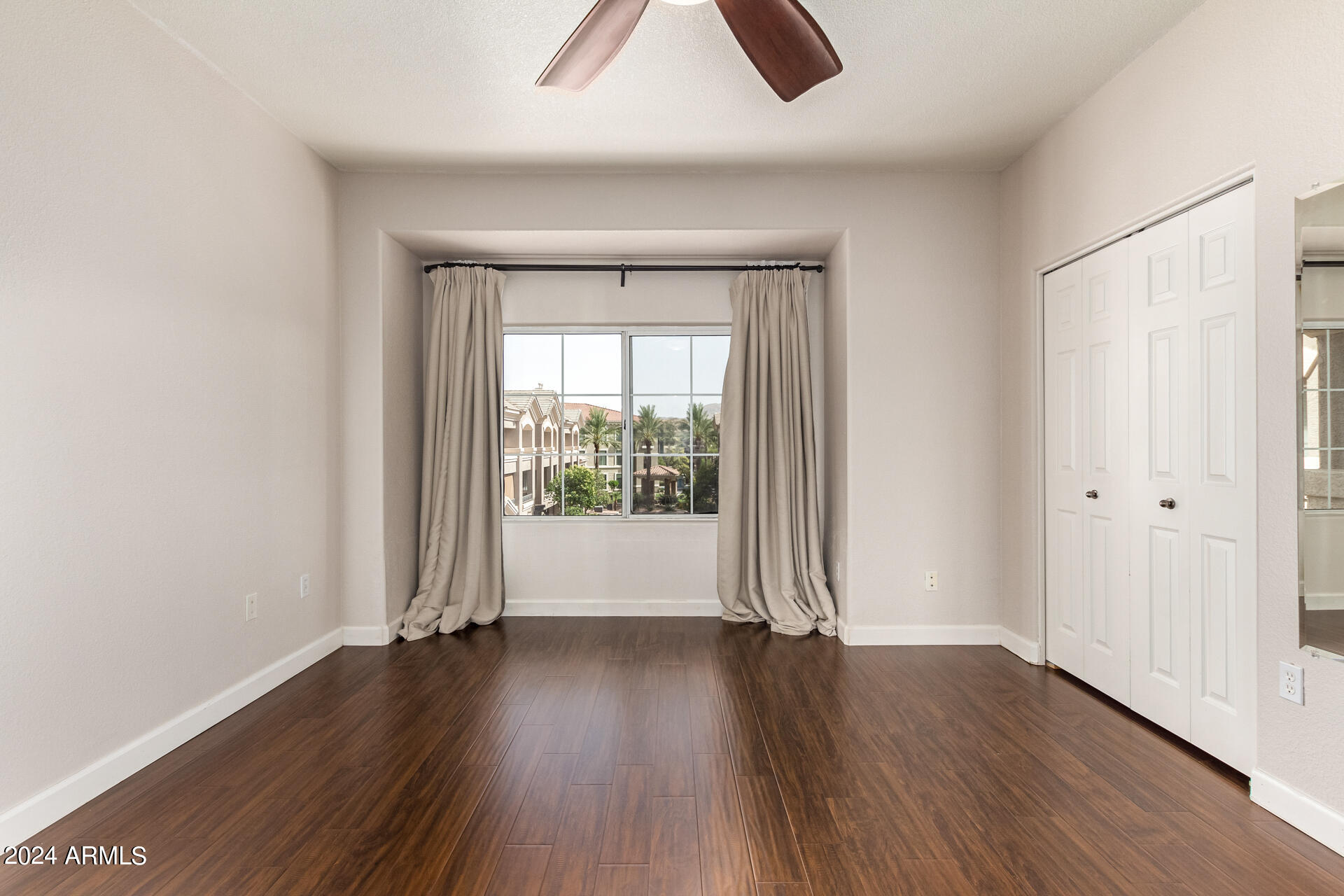 4465 E PARADISE VILLAGE Parkway S, 1163