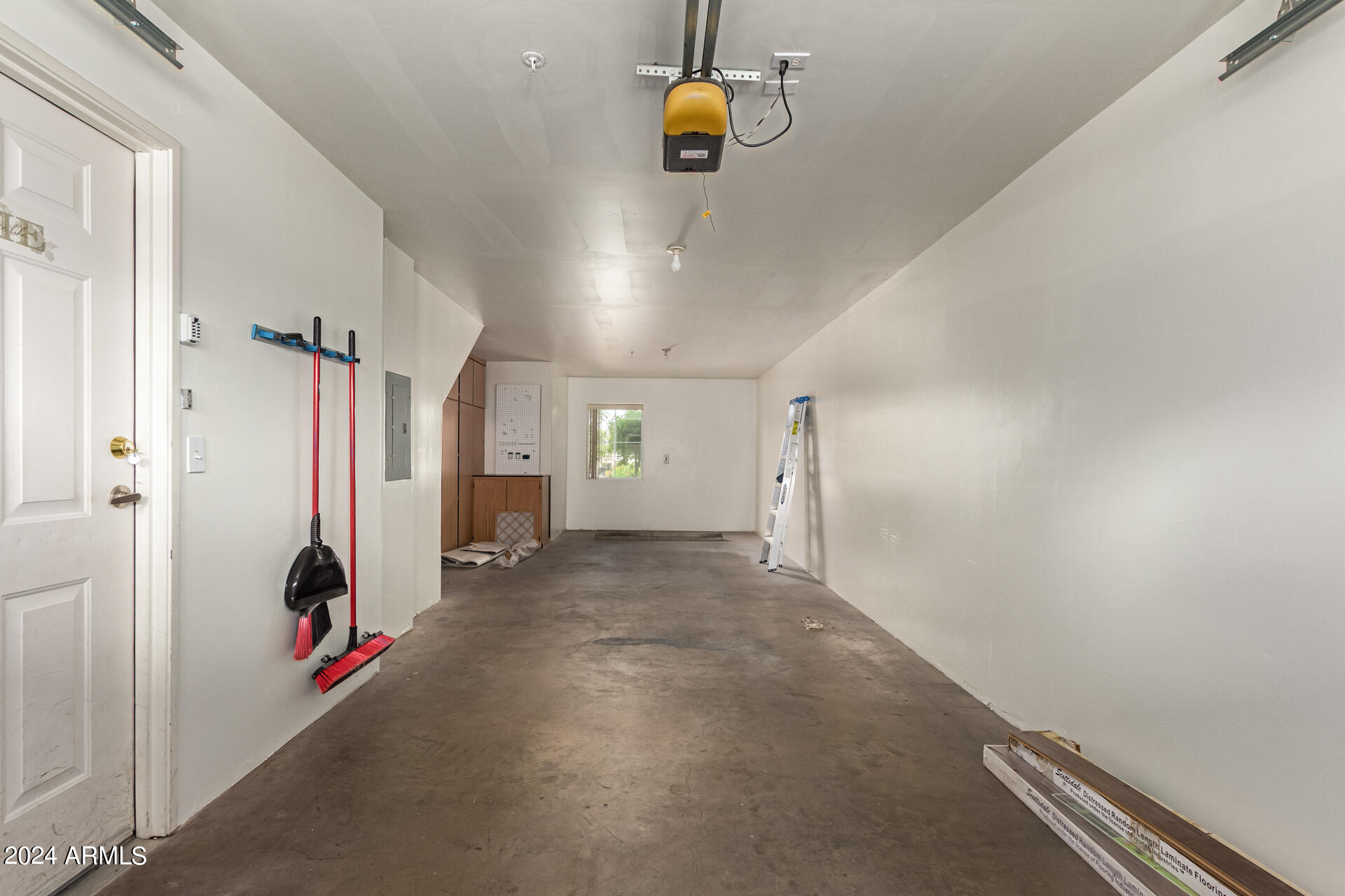 4465 E PARADISE VILLAGE Parkway S, 1163