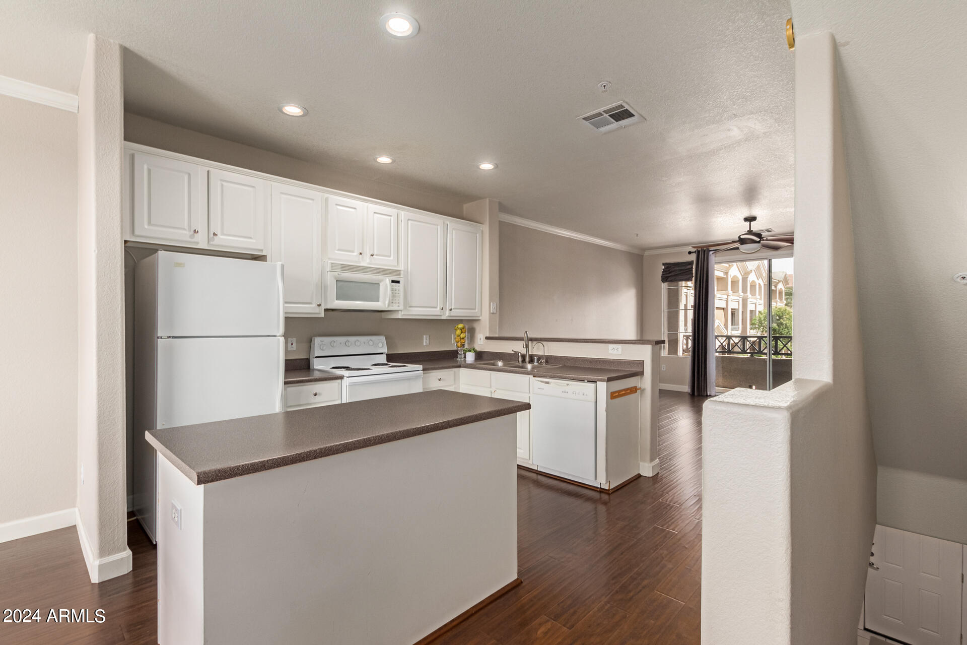 4465 E PARADISE VILLAGE Parkway S, 1163