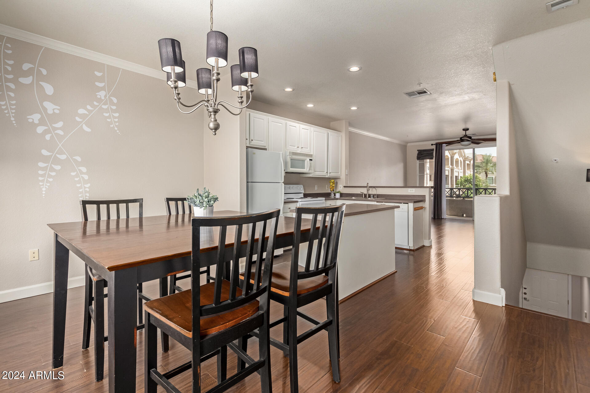 4465 E PARADISE VILLAGE Parkway S, 1163