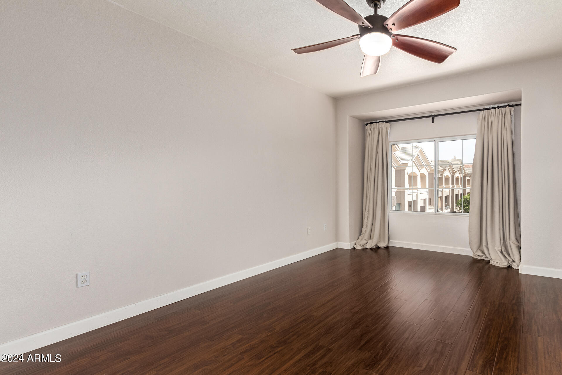 4465 E PARADISE VILLAGE Parkway S, 1163