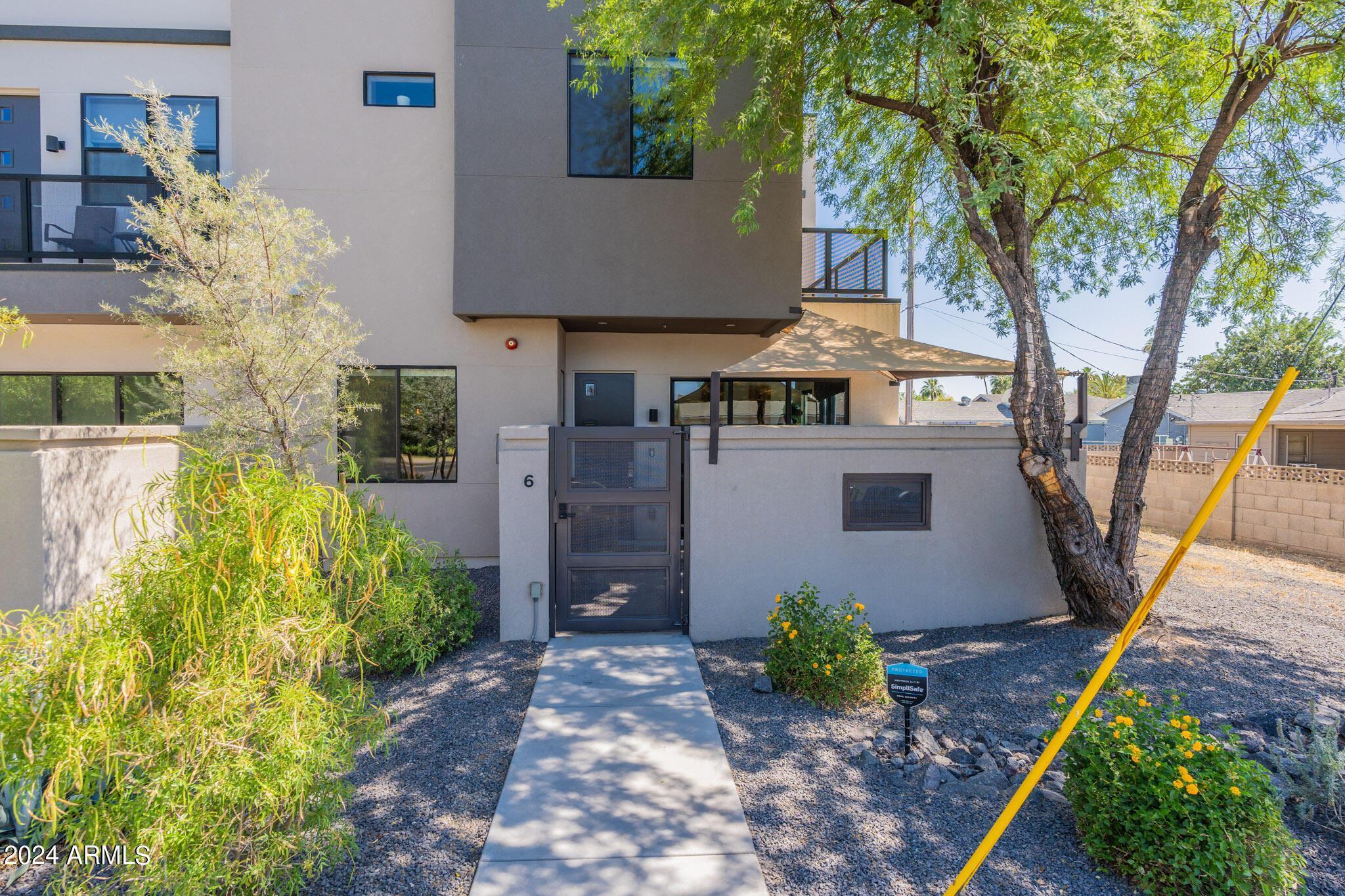 2645 E Osborn Road, 6