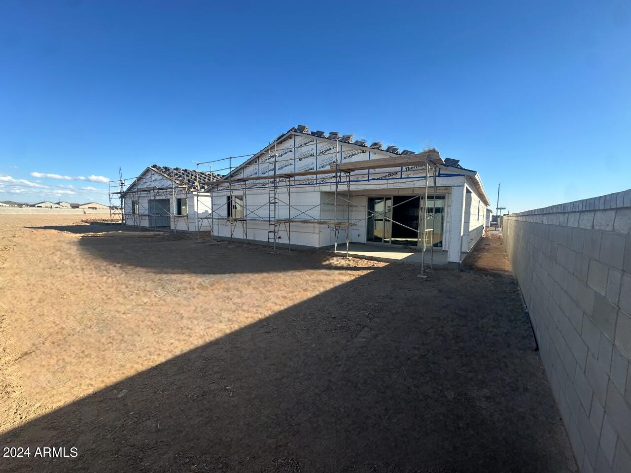 2590 E ABE TRUCKLE Avenue