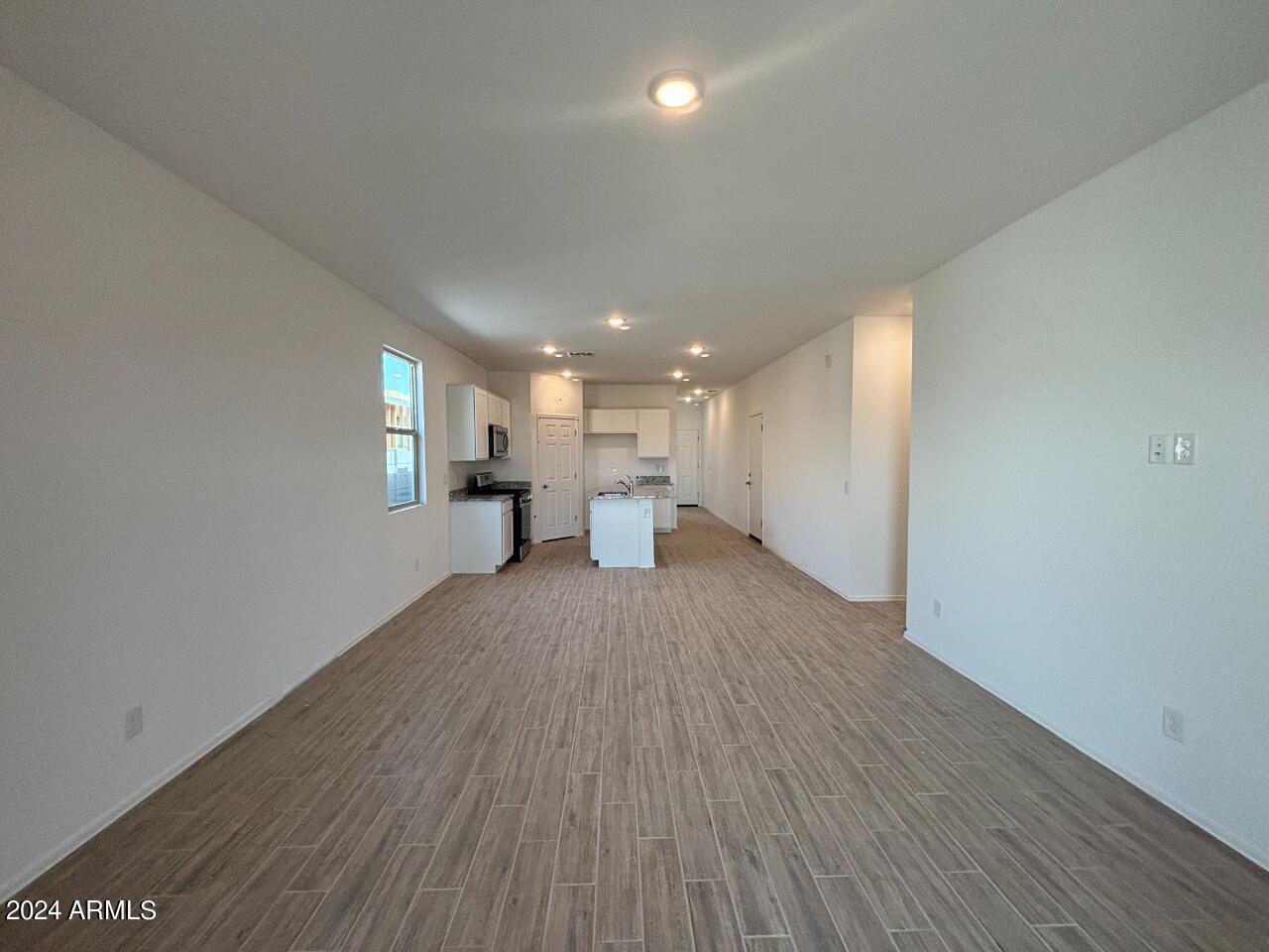 47528 W KENNER Drive