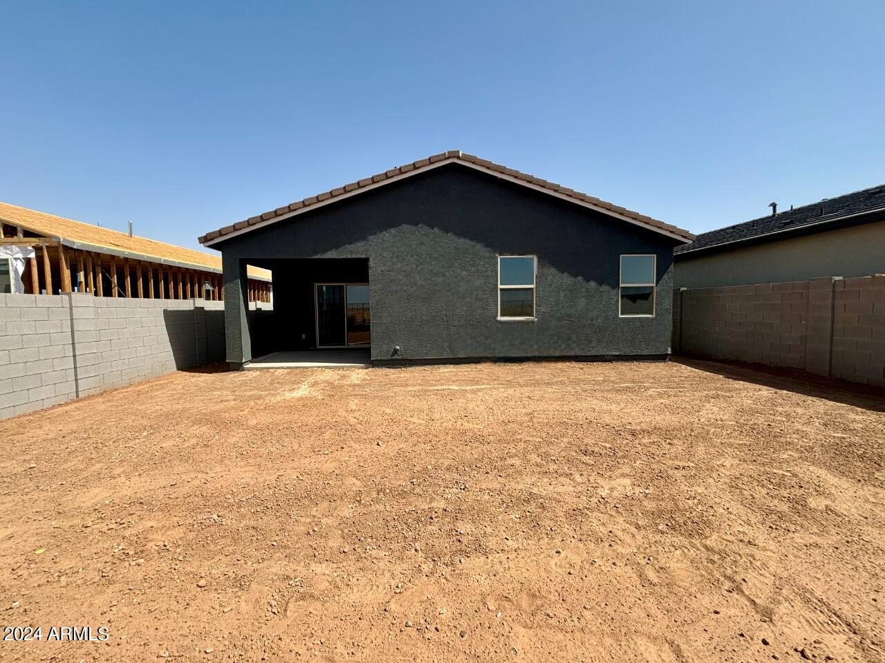 47528 W KENNER Drive