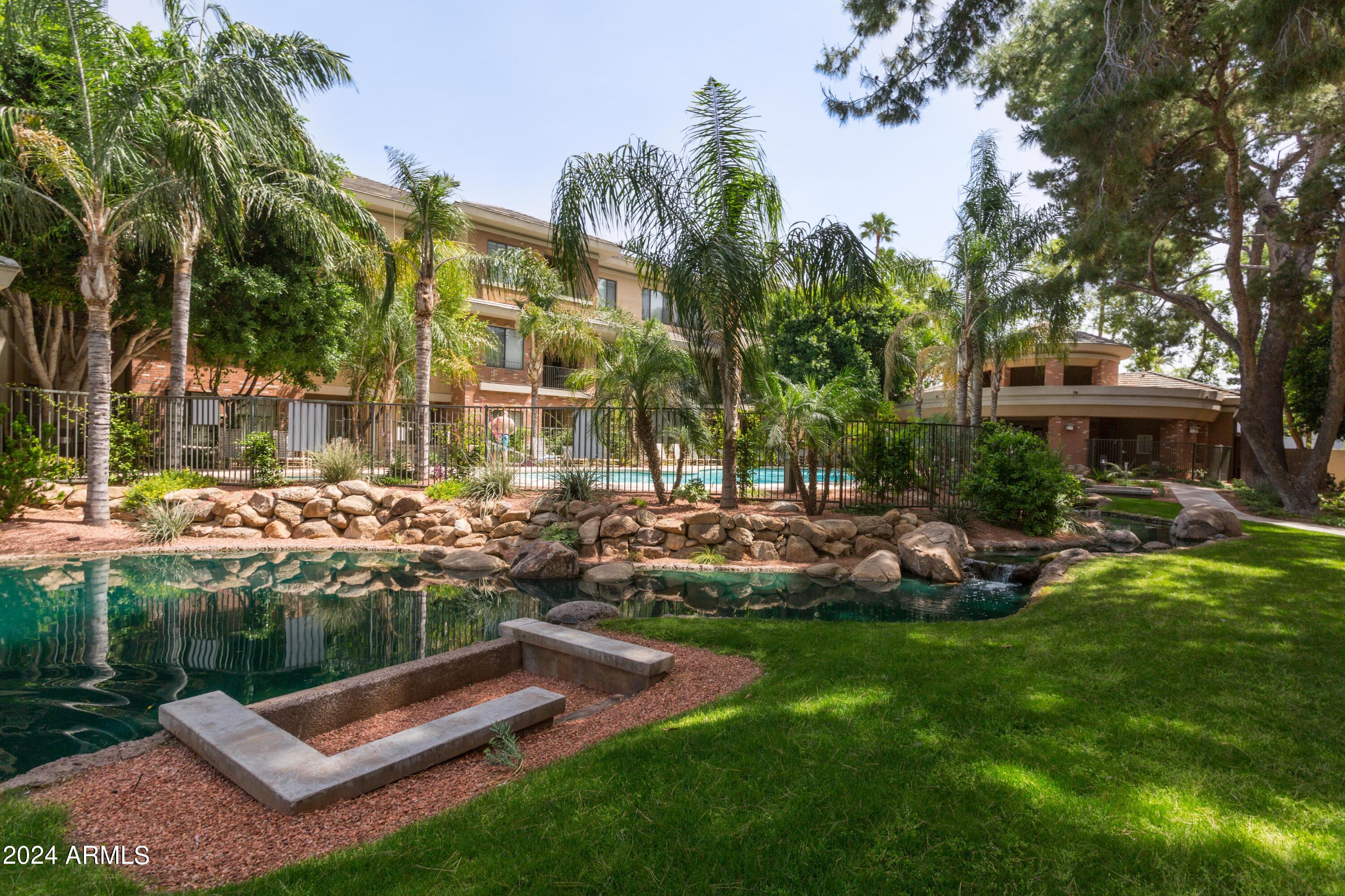 2989 N 44TH Street, 3028