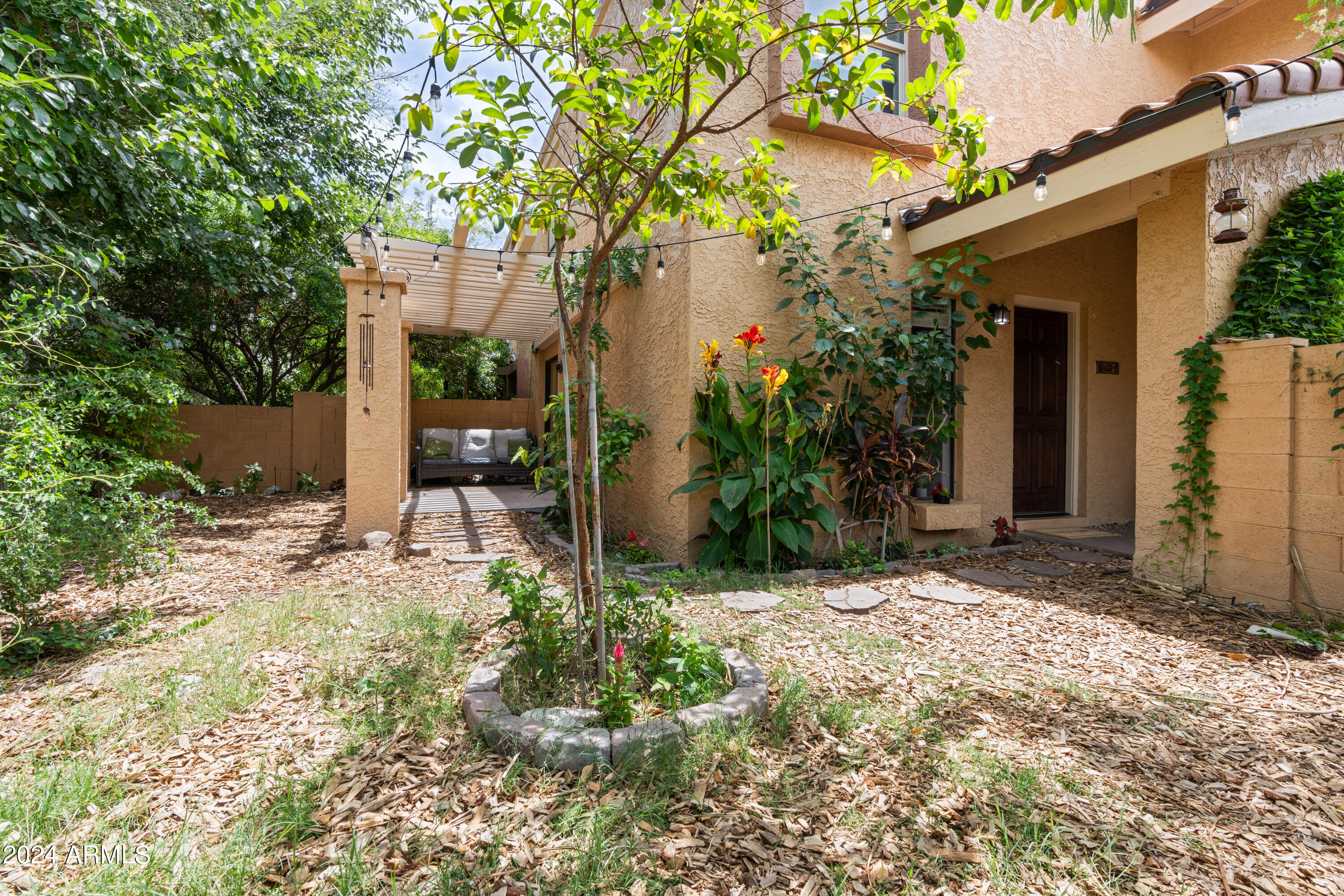 10431 N 10TH Place, 2