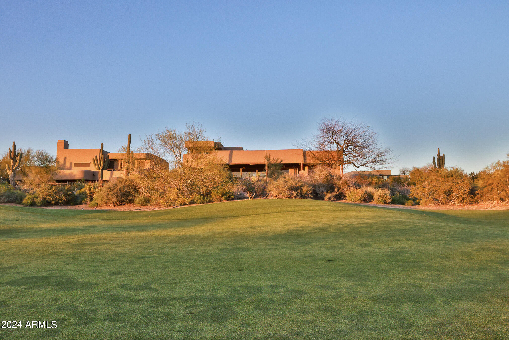 10795 E SUTHERLAND Way