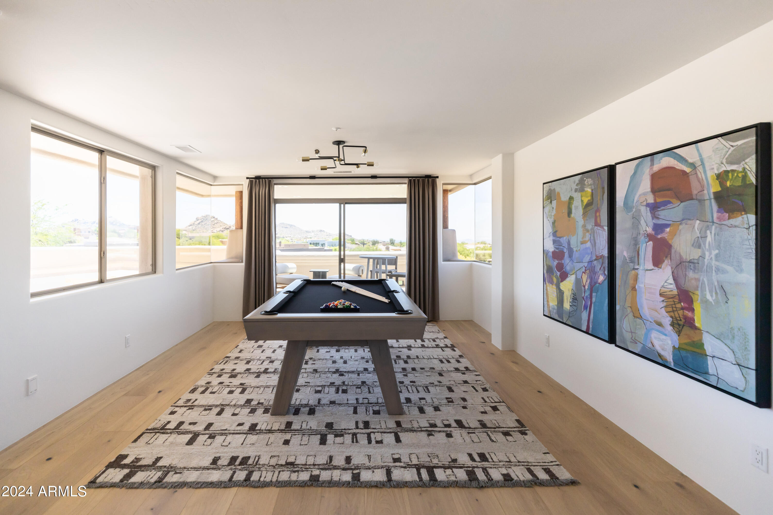 10795 E SUTHERLAND Way