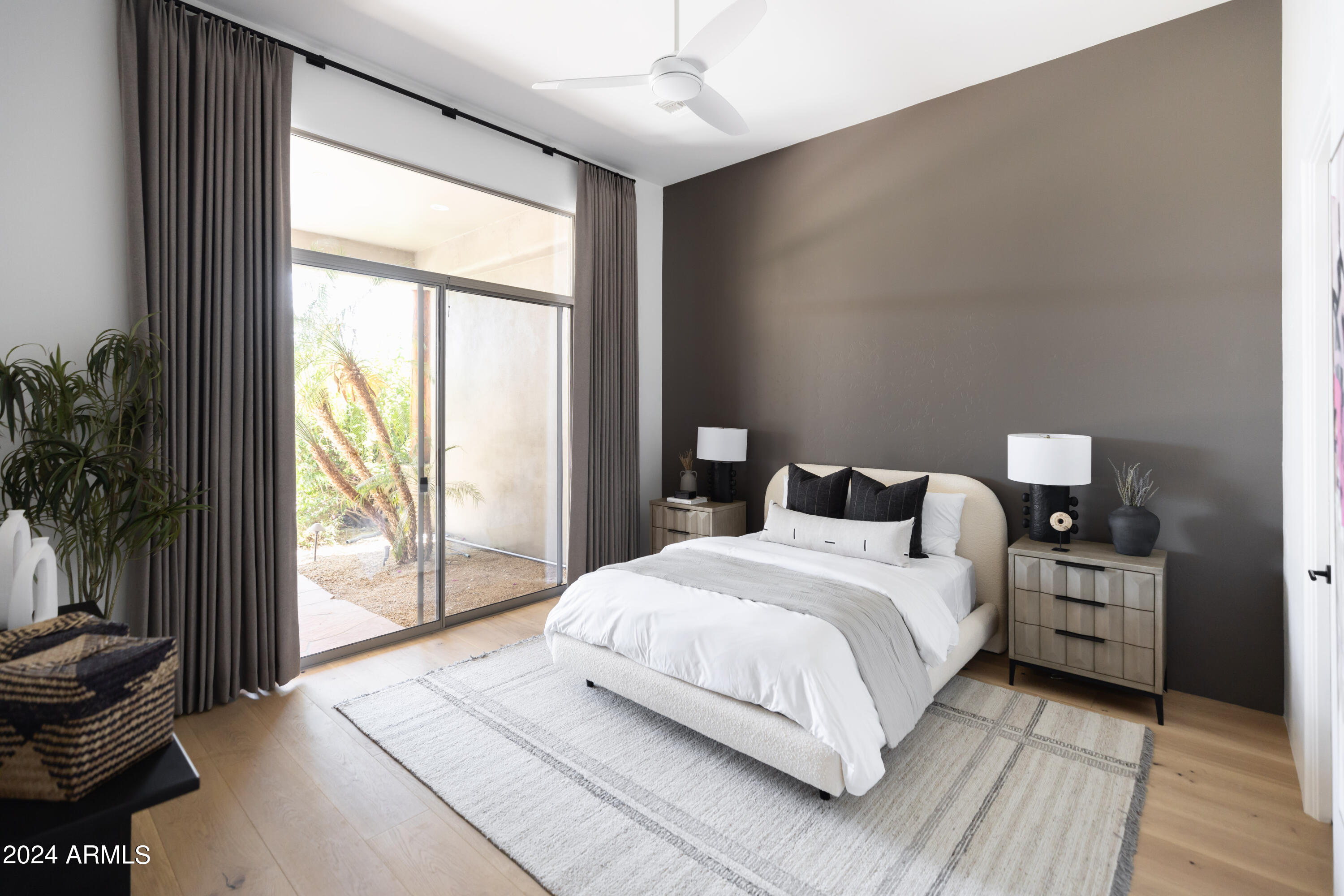 10795 E SUTHERLAND Way