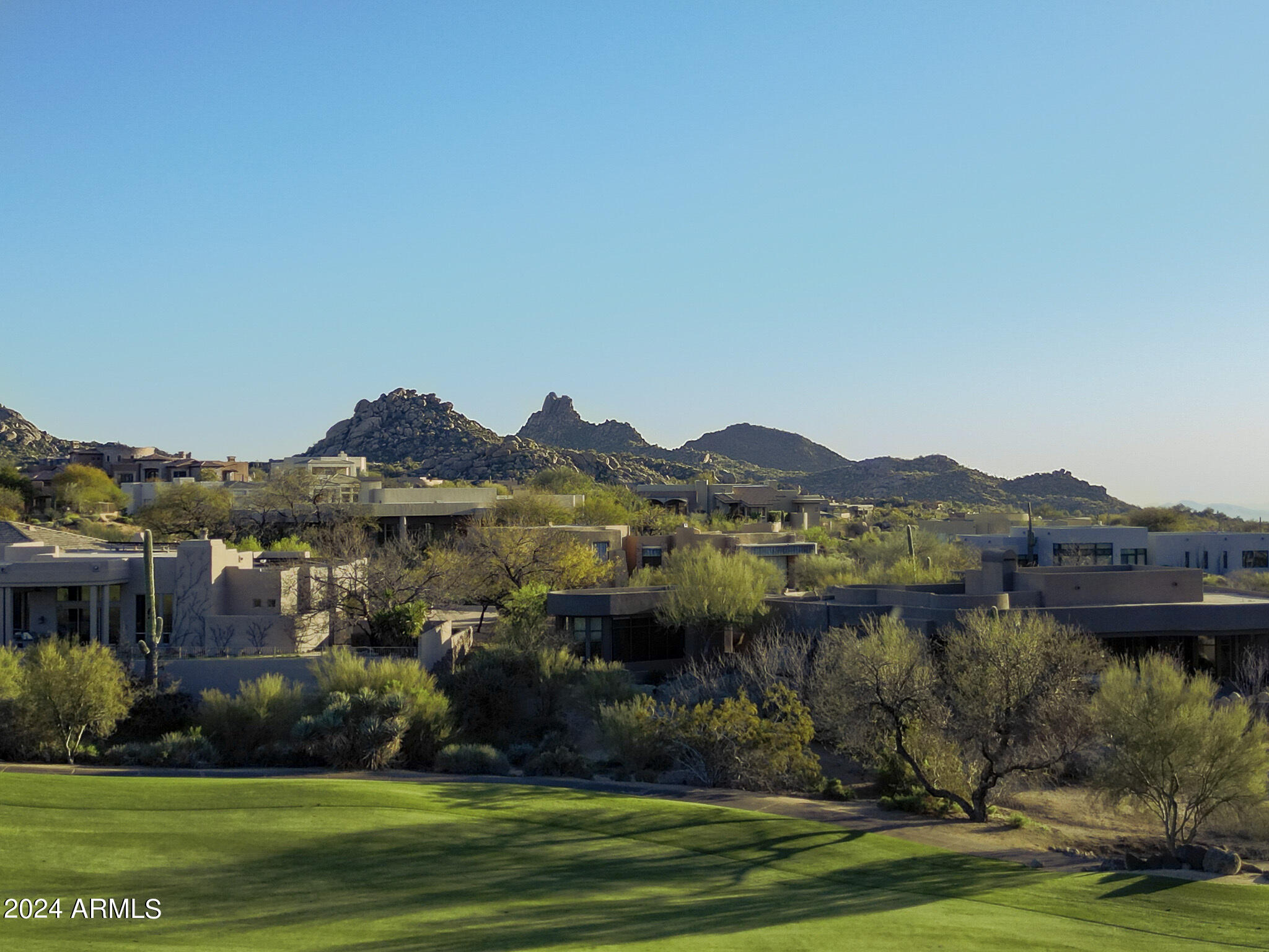 10795 E SUTHERLAND Way