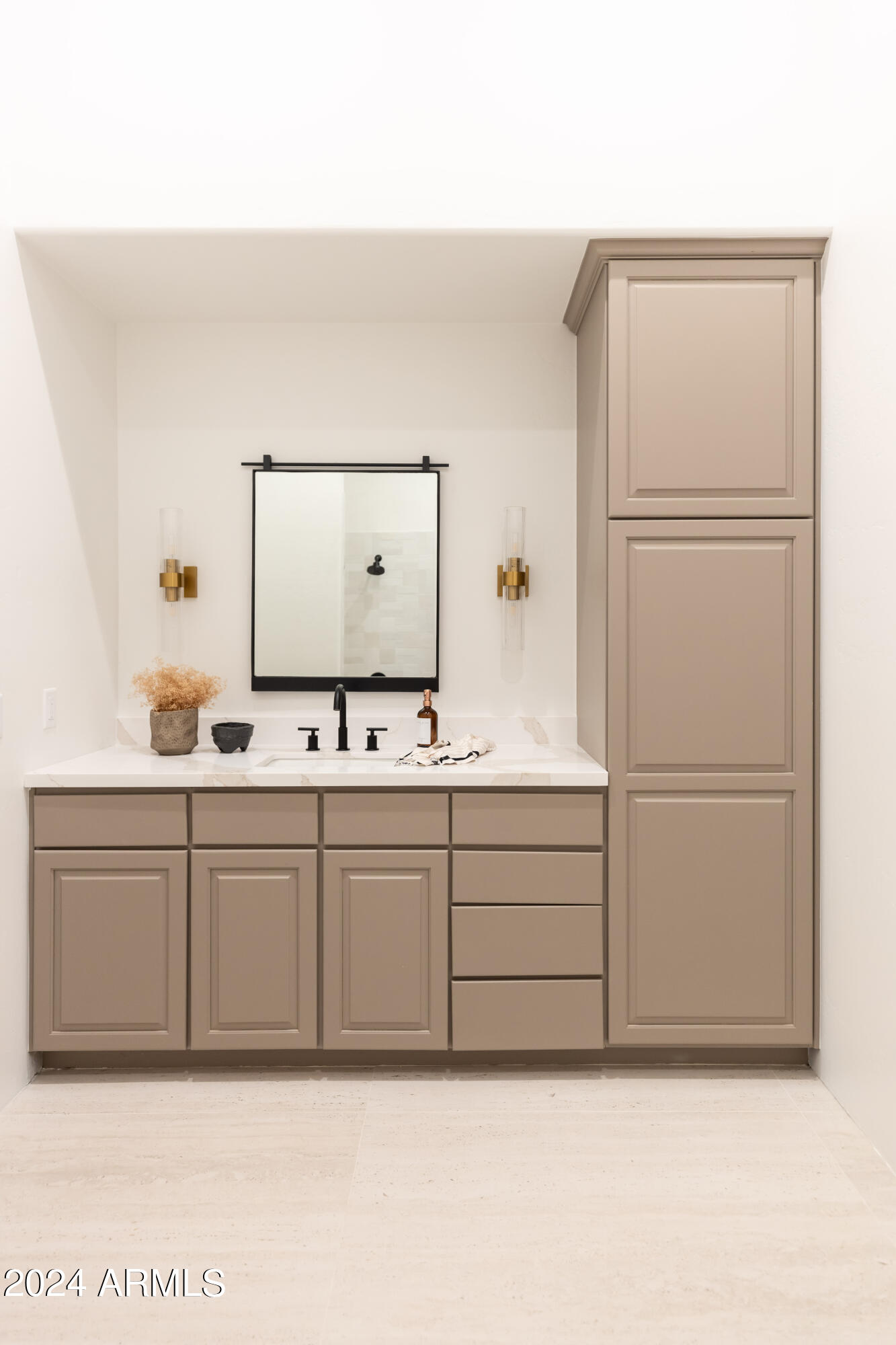 10795 E SUTHERLAND Way