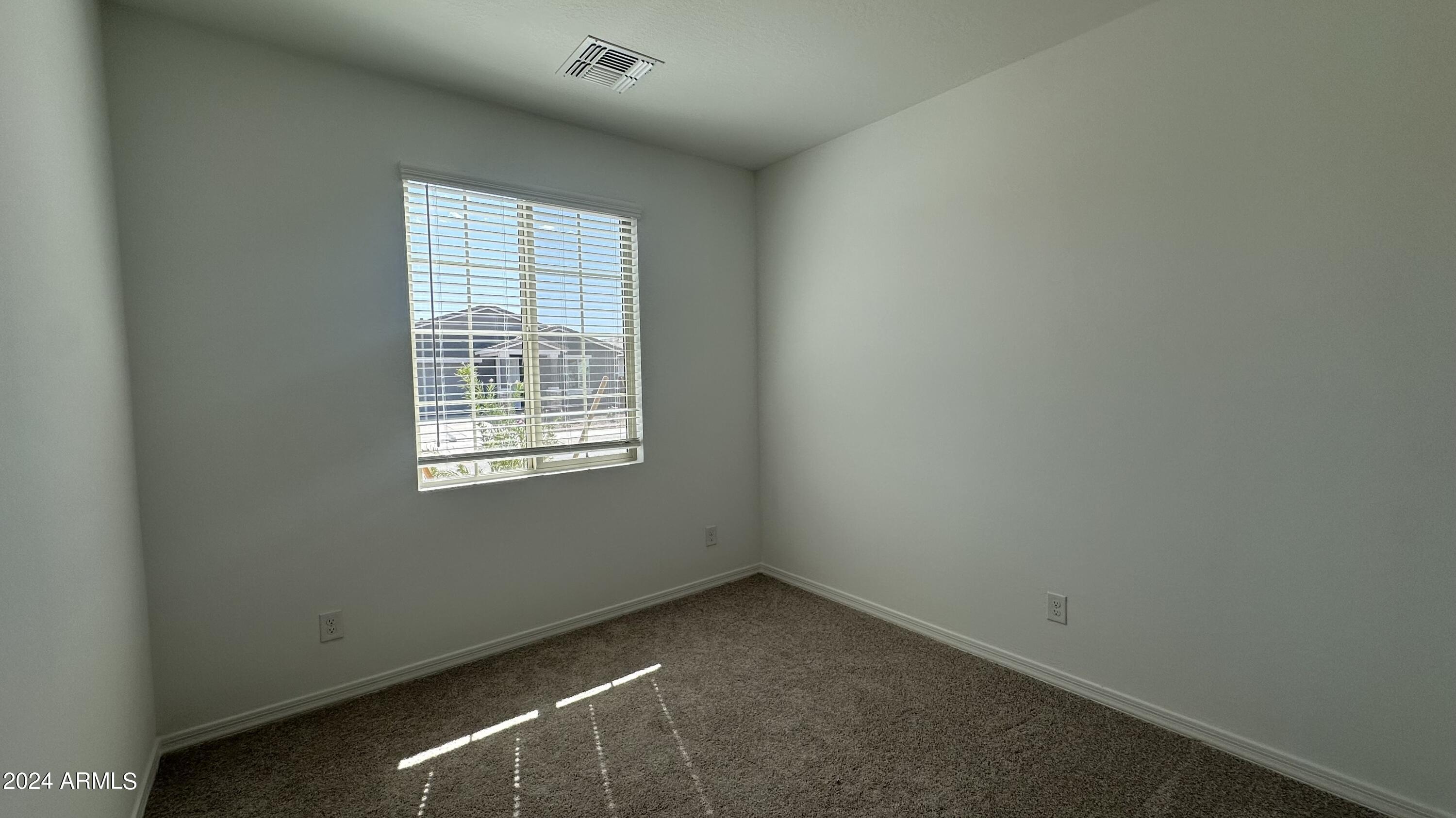 4192 E Bradford Avenue