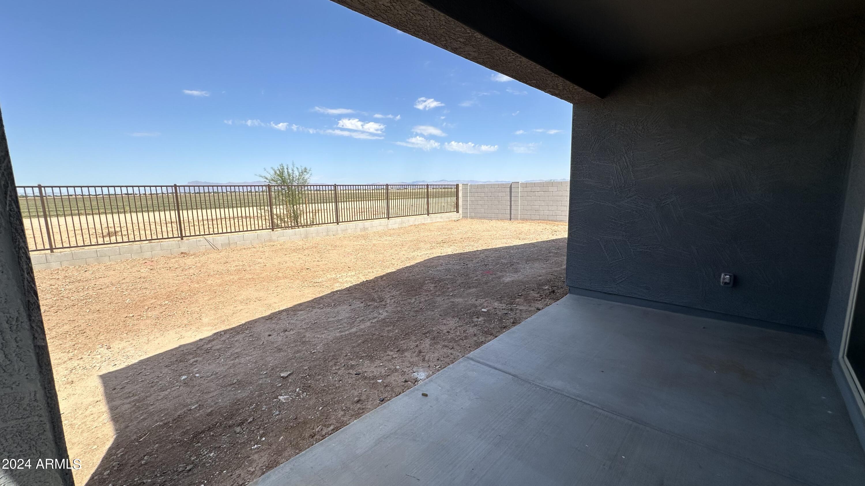 4192 E Bradford Avenue