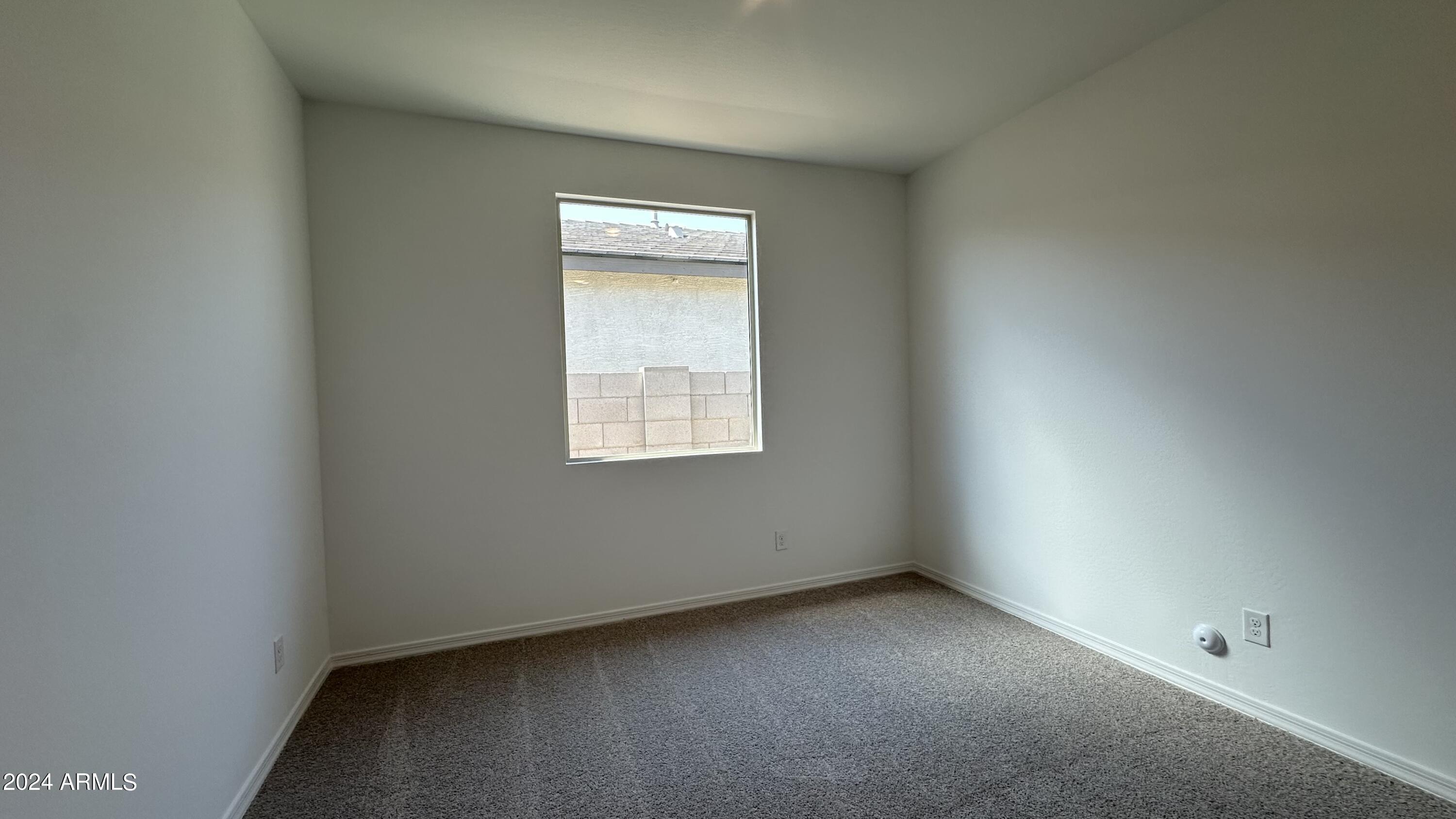 4192 E Bradford Avenue