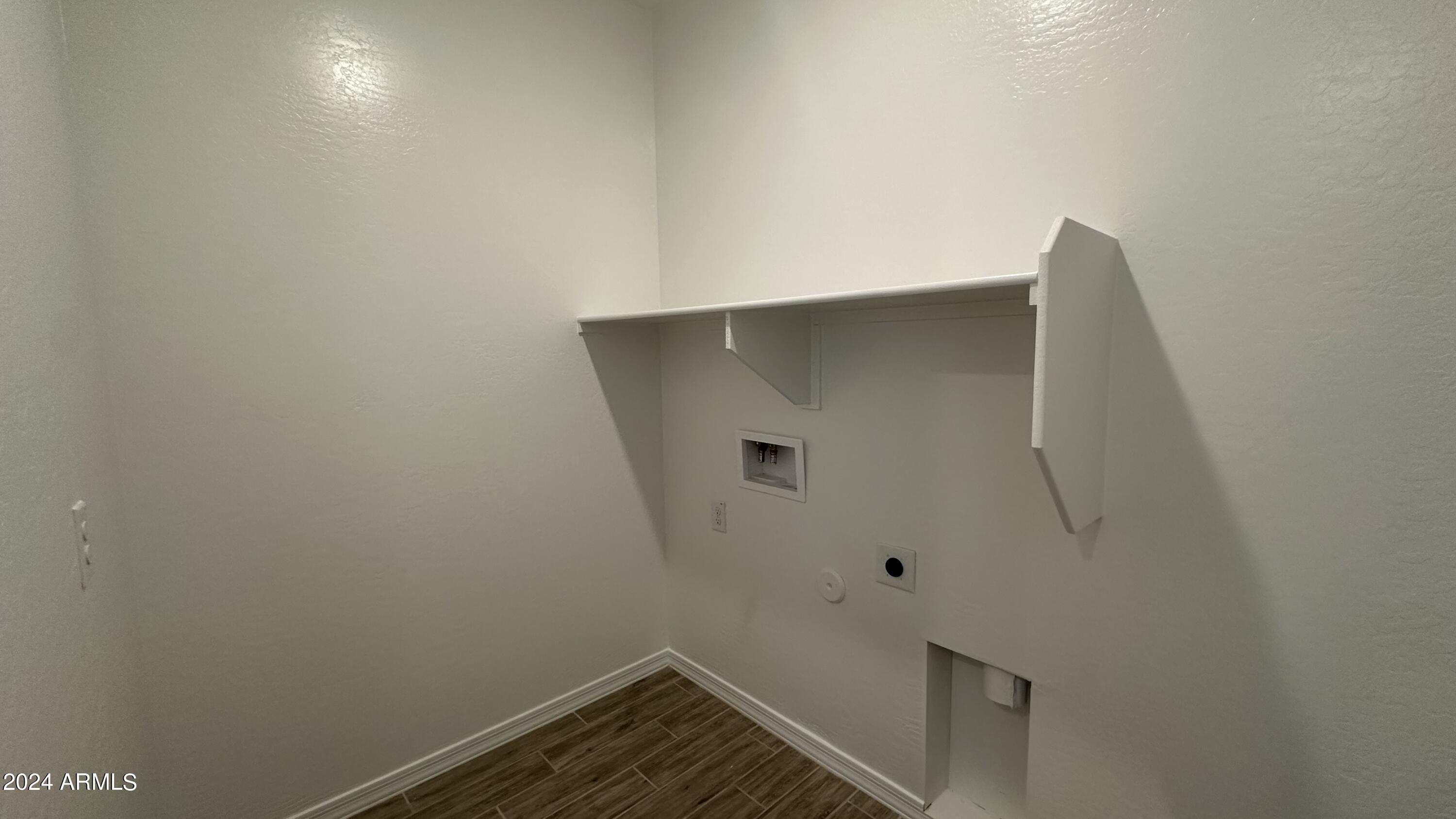 4192 E Bradford Avenue