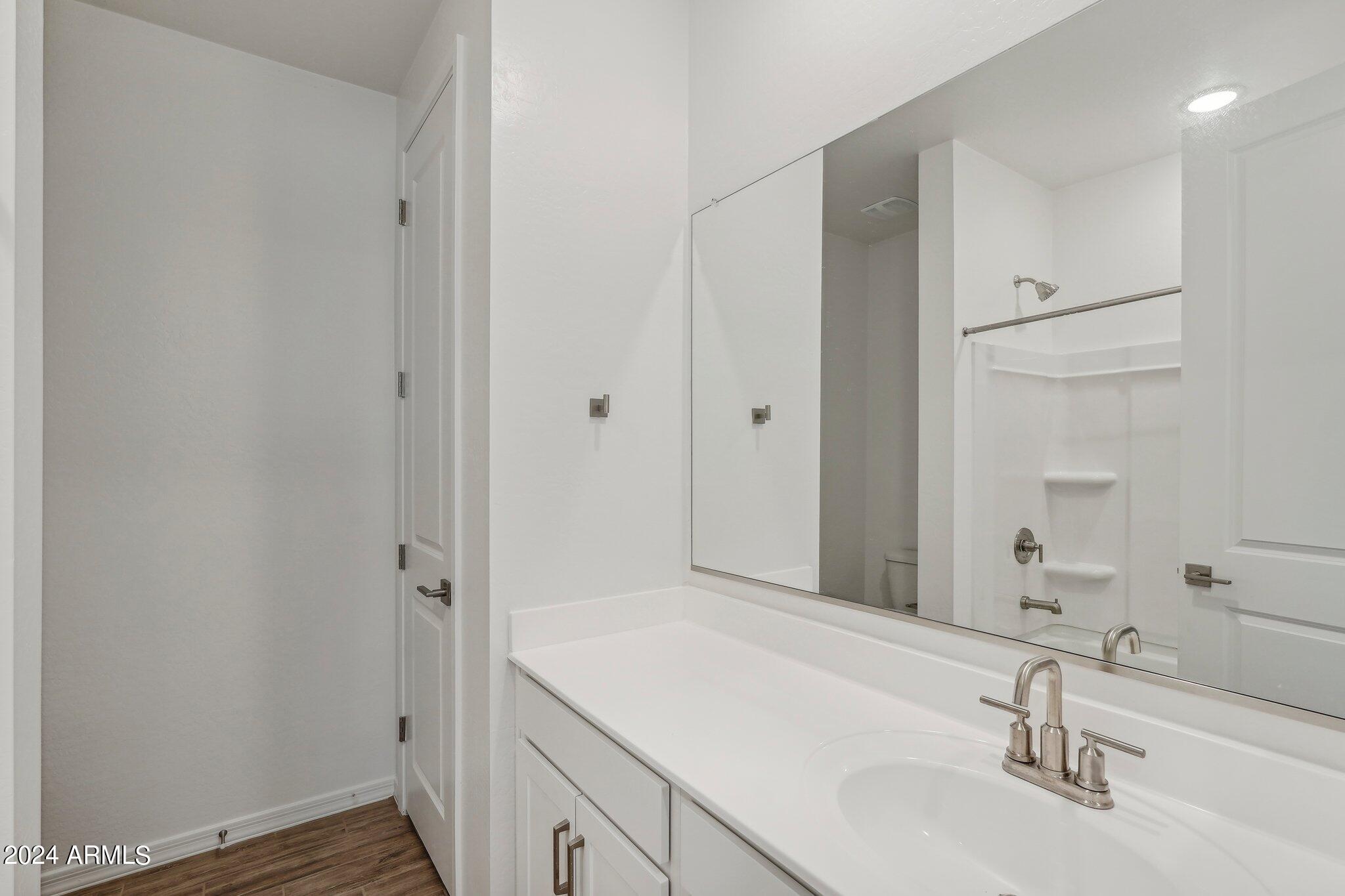 7677 W AVENIDA DEL REY