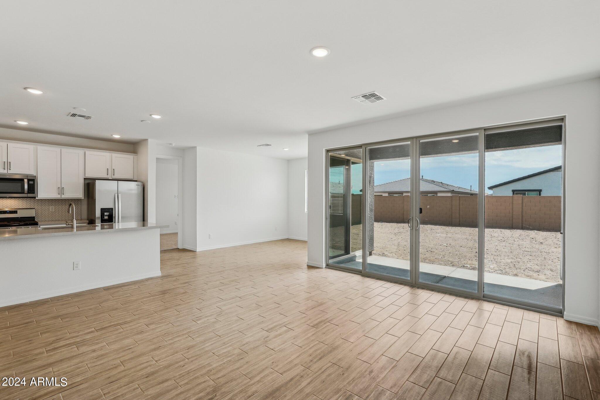 7677 W AVENIDA DEL REY