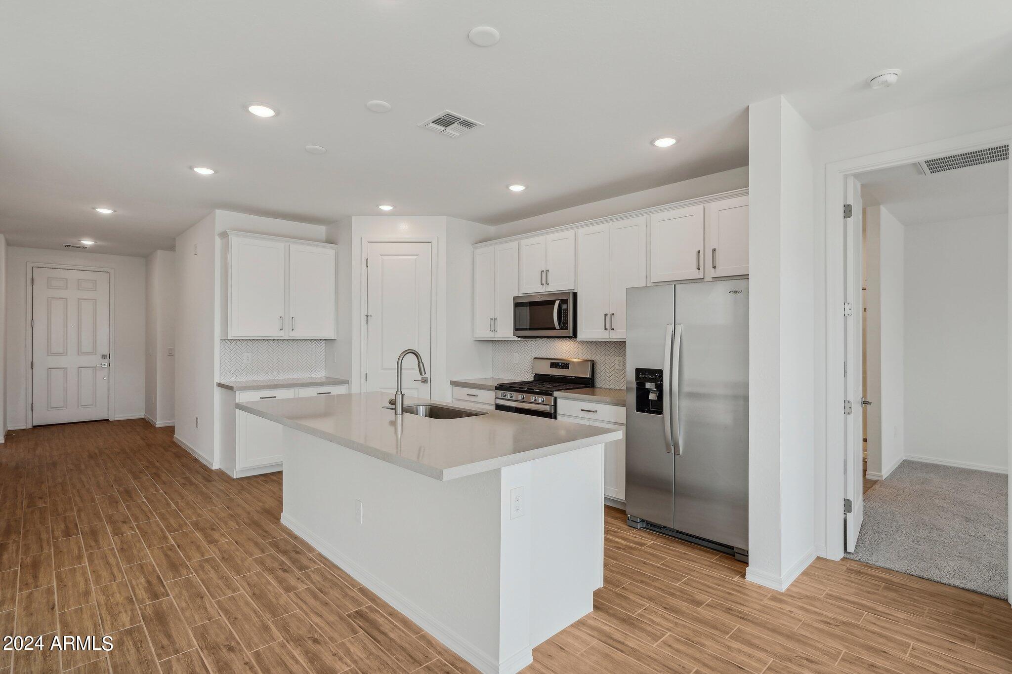 7677 W AVENIDA DEL REY