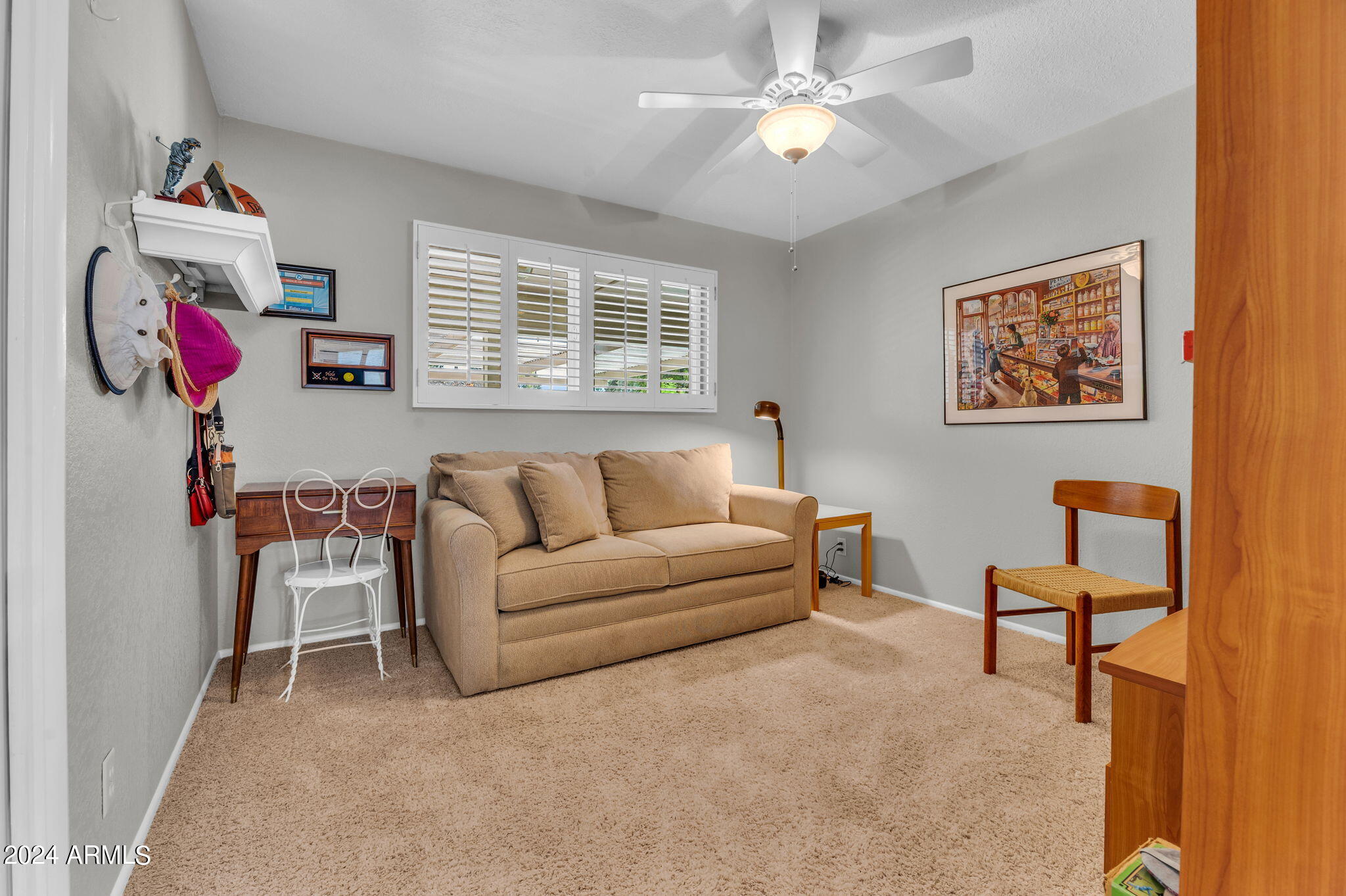 135 E NORTHERN Avenue