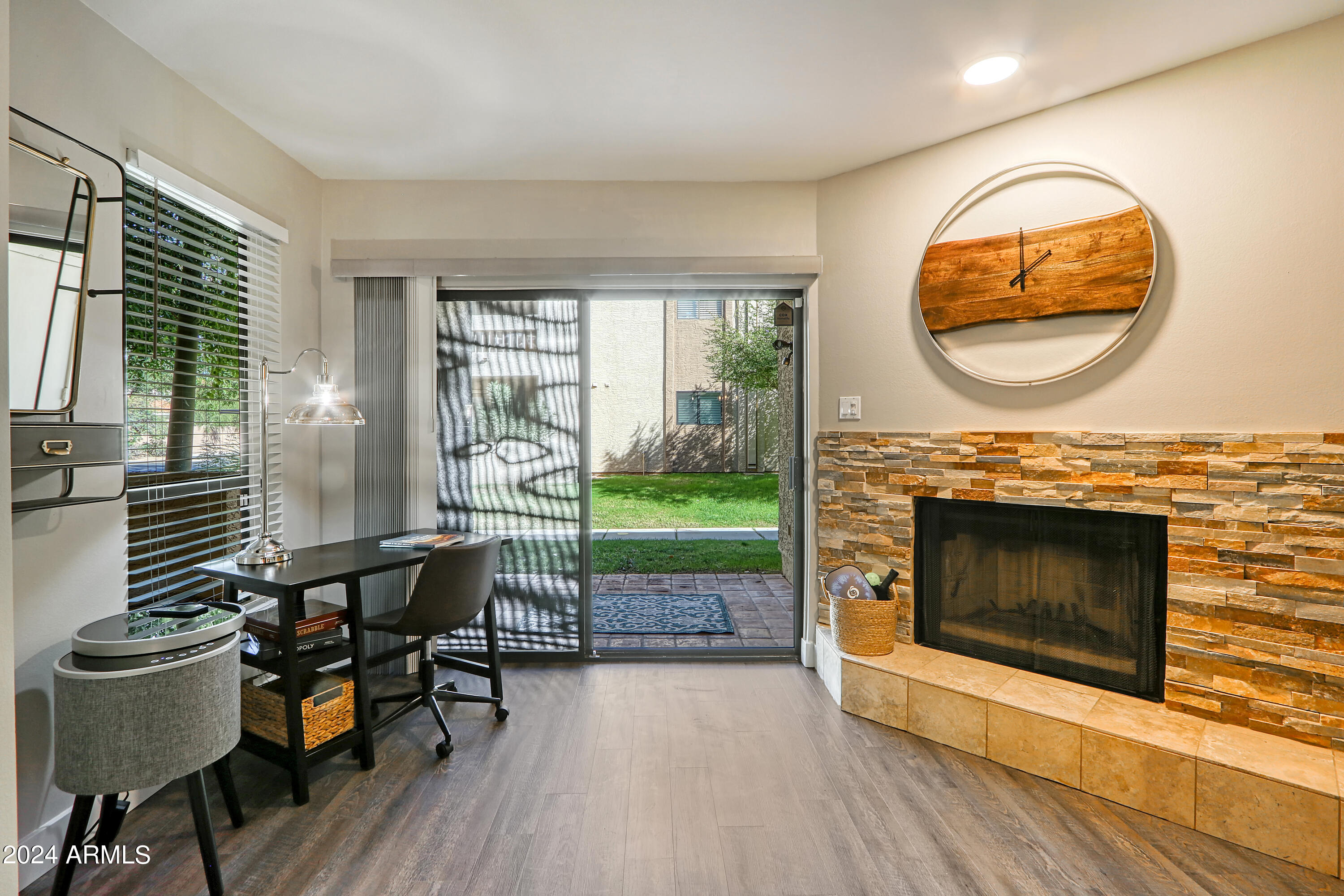 8651 E ROYAL PALM Road, 106