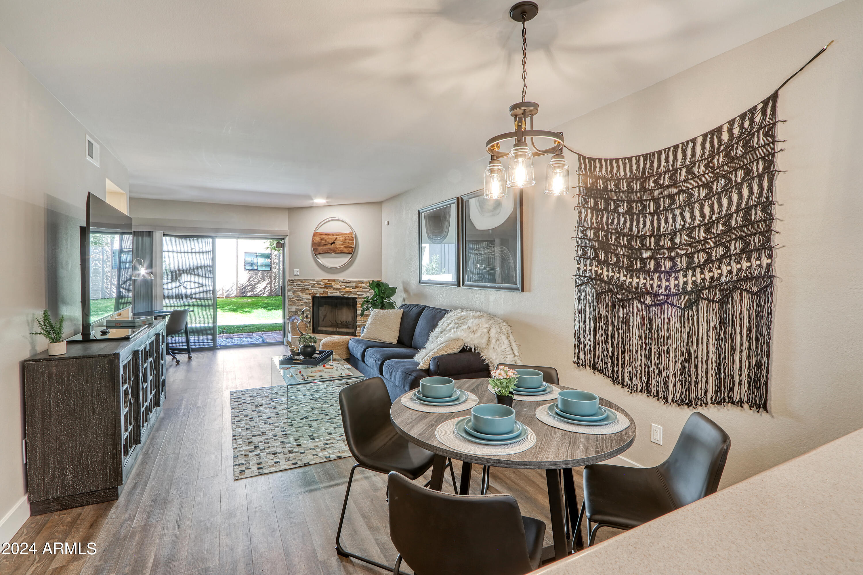 8651 E ROYAL PALM Road, 106