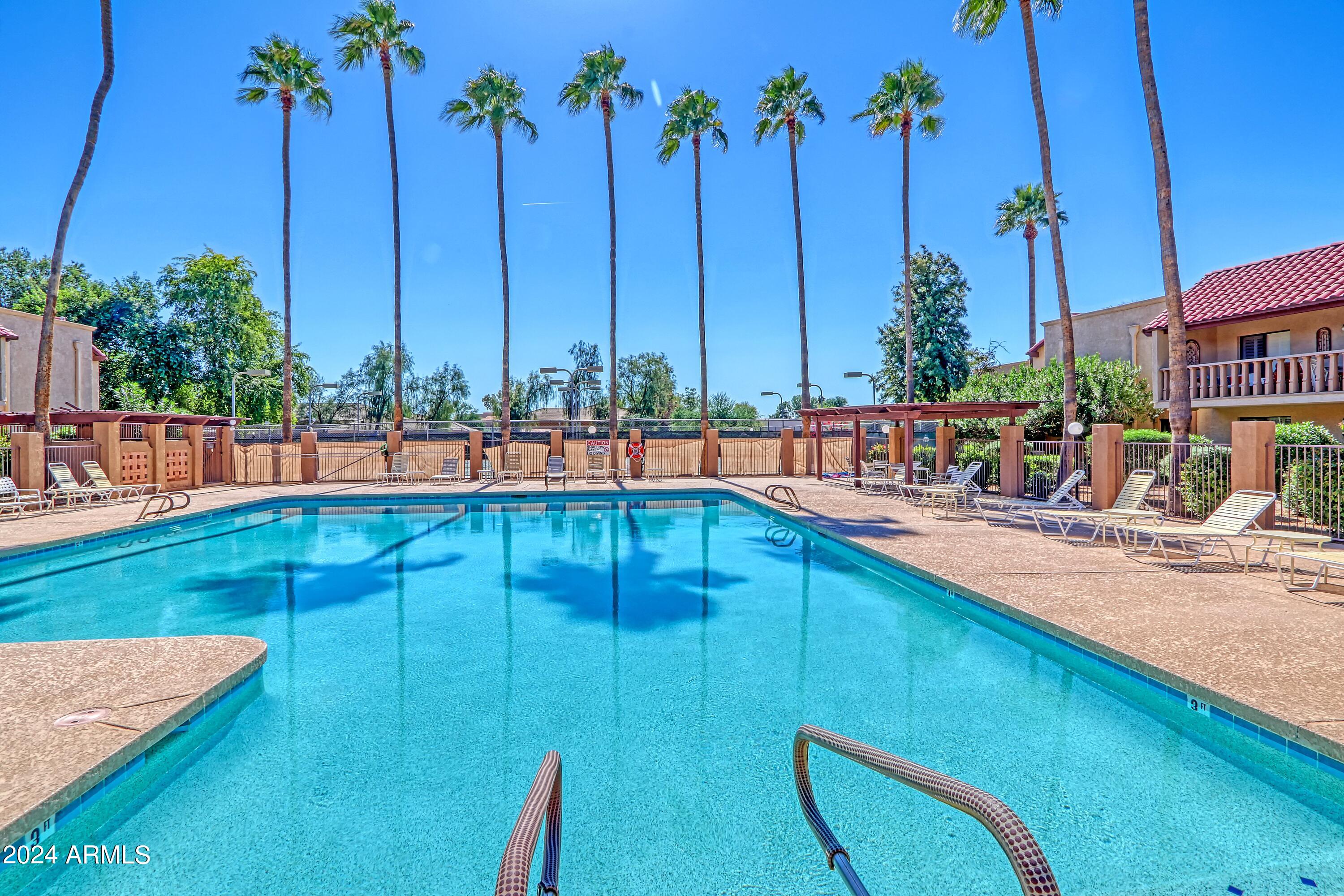 8651 E ROYAL PALM Road, 106