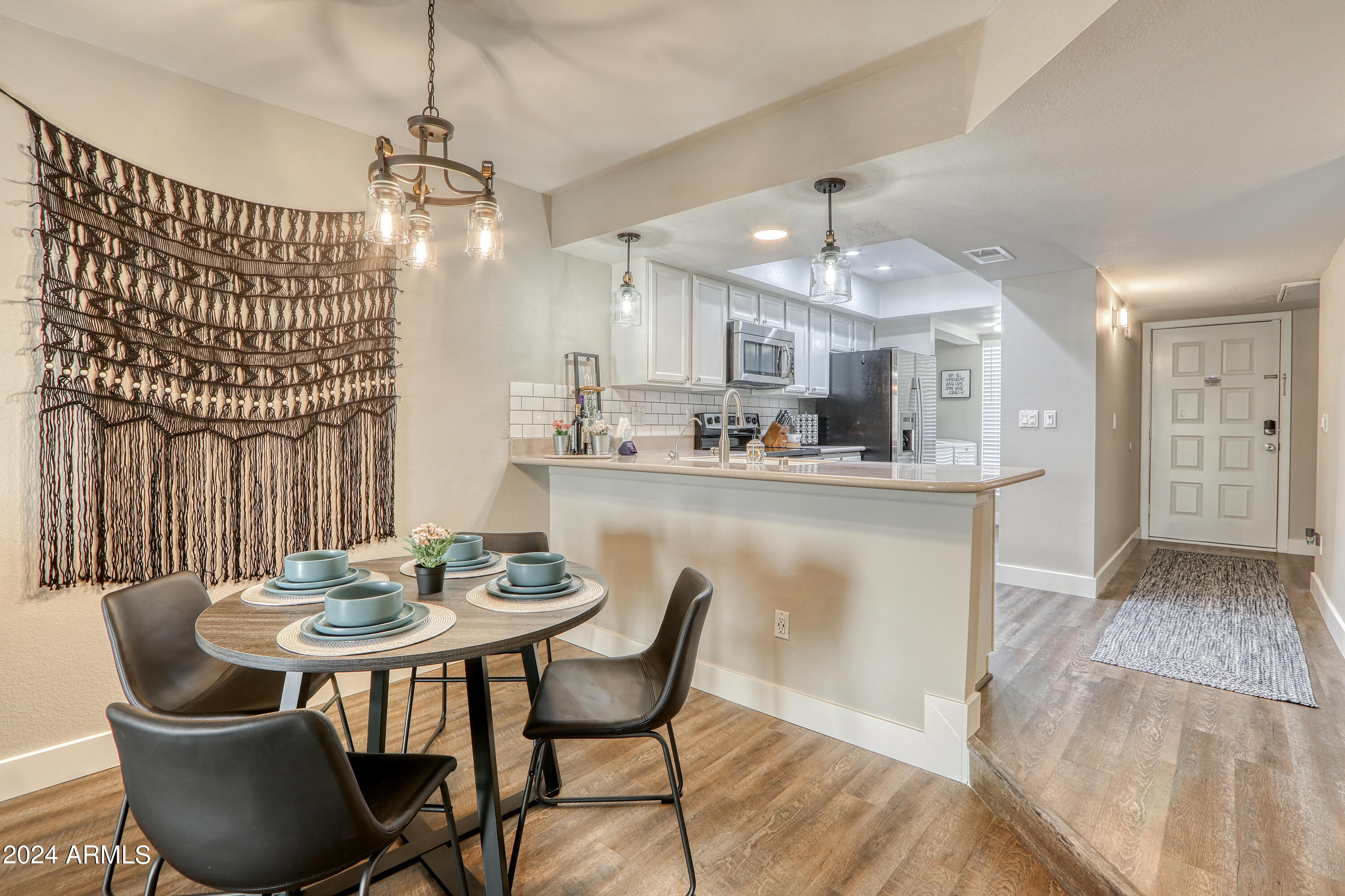 8651 E ROYAL PALM Road, 106