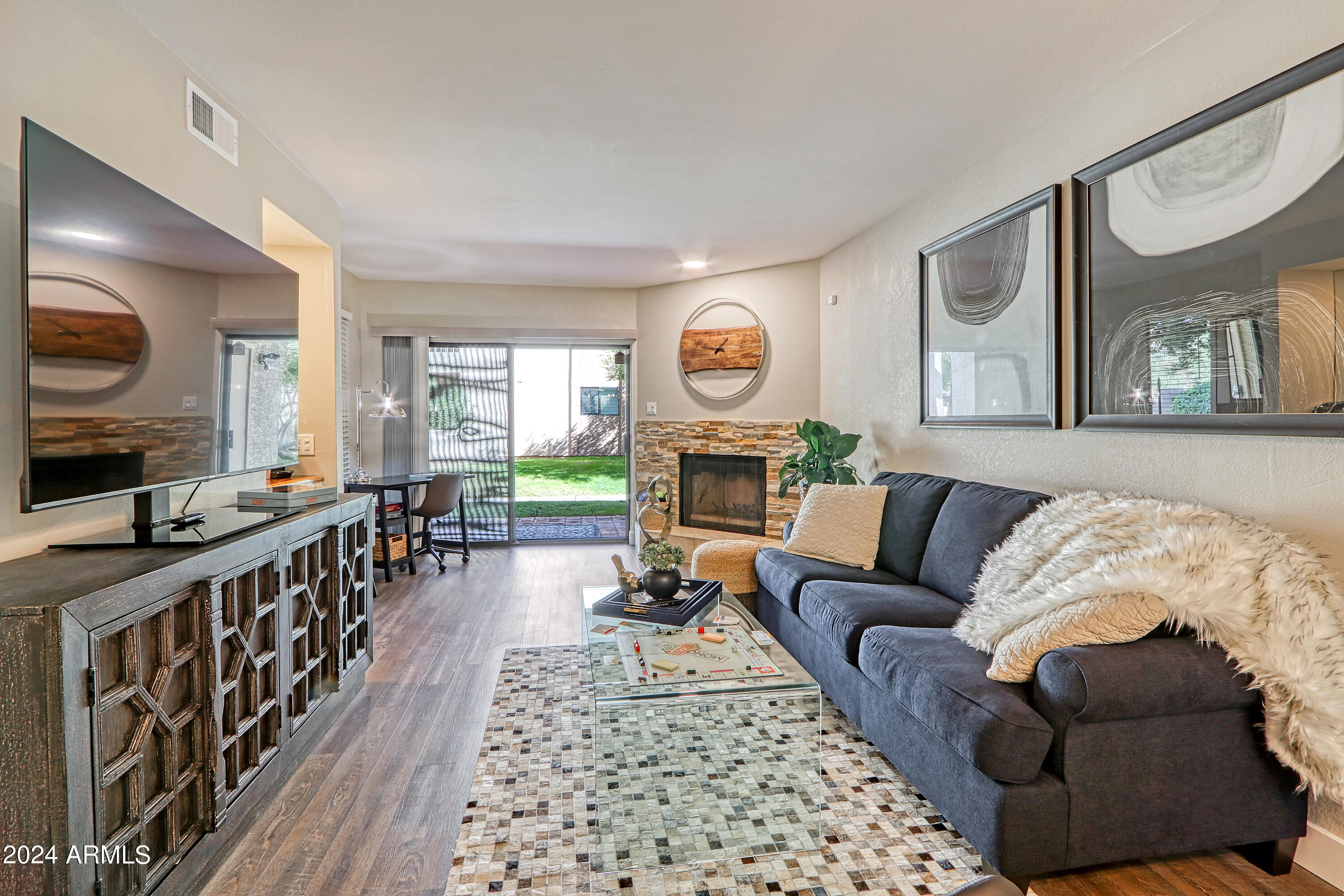 8651 E ROYAL PALM Road, 106